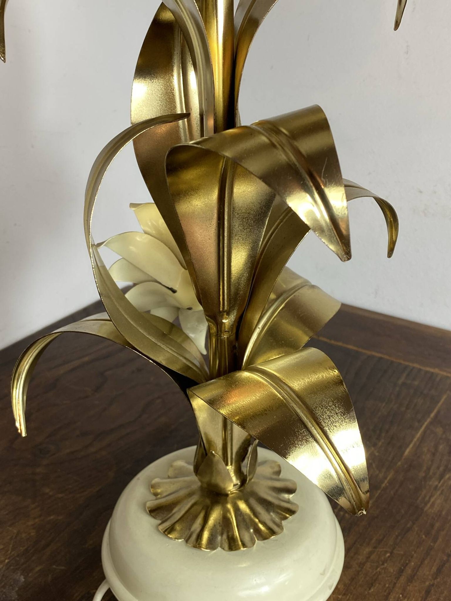 Brass lamp, metal and mother-of-pearl