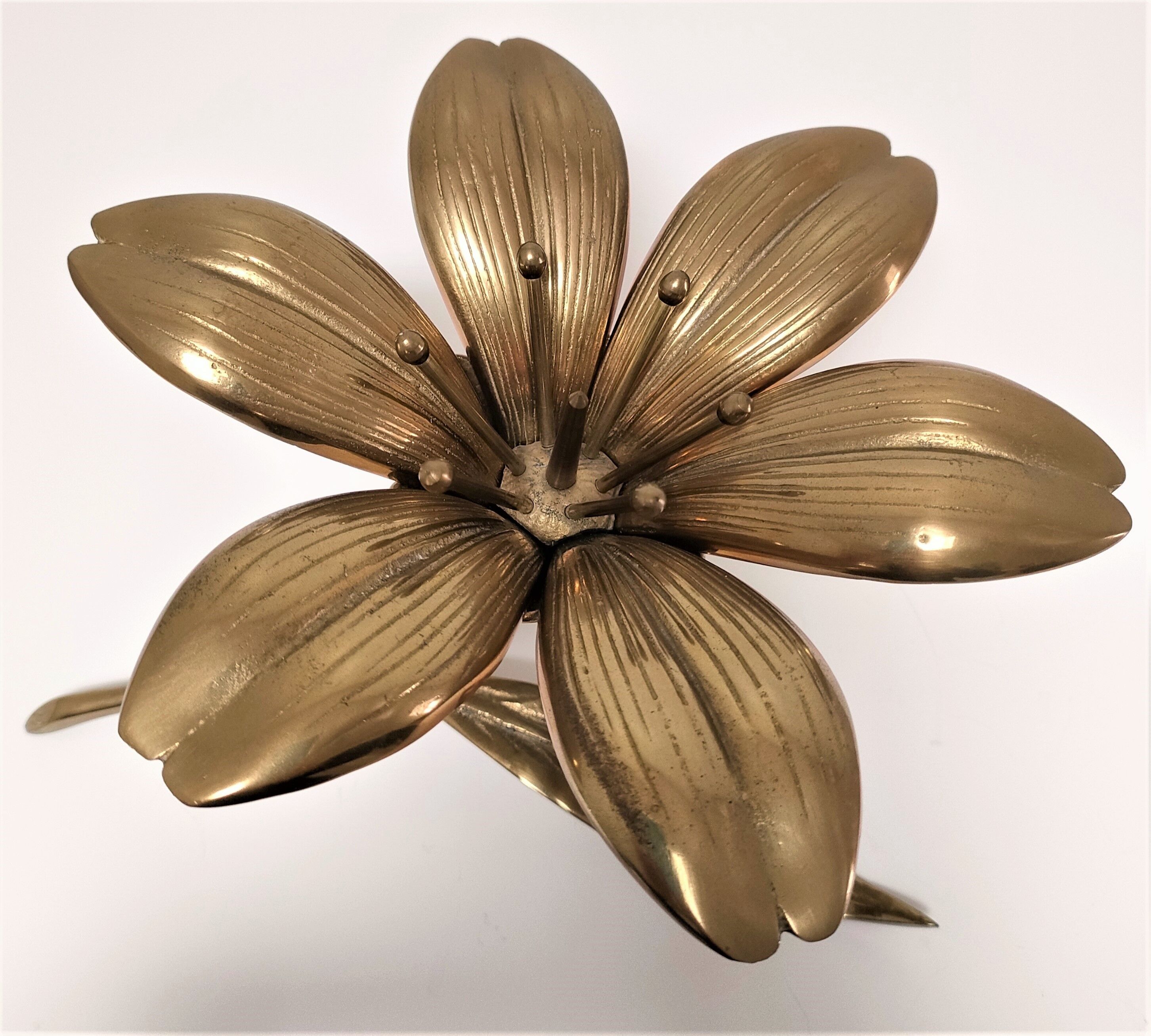 Solid brass flower forming ashtray design 60s/70s
