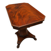 Mahogany table with moulding