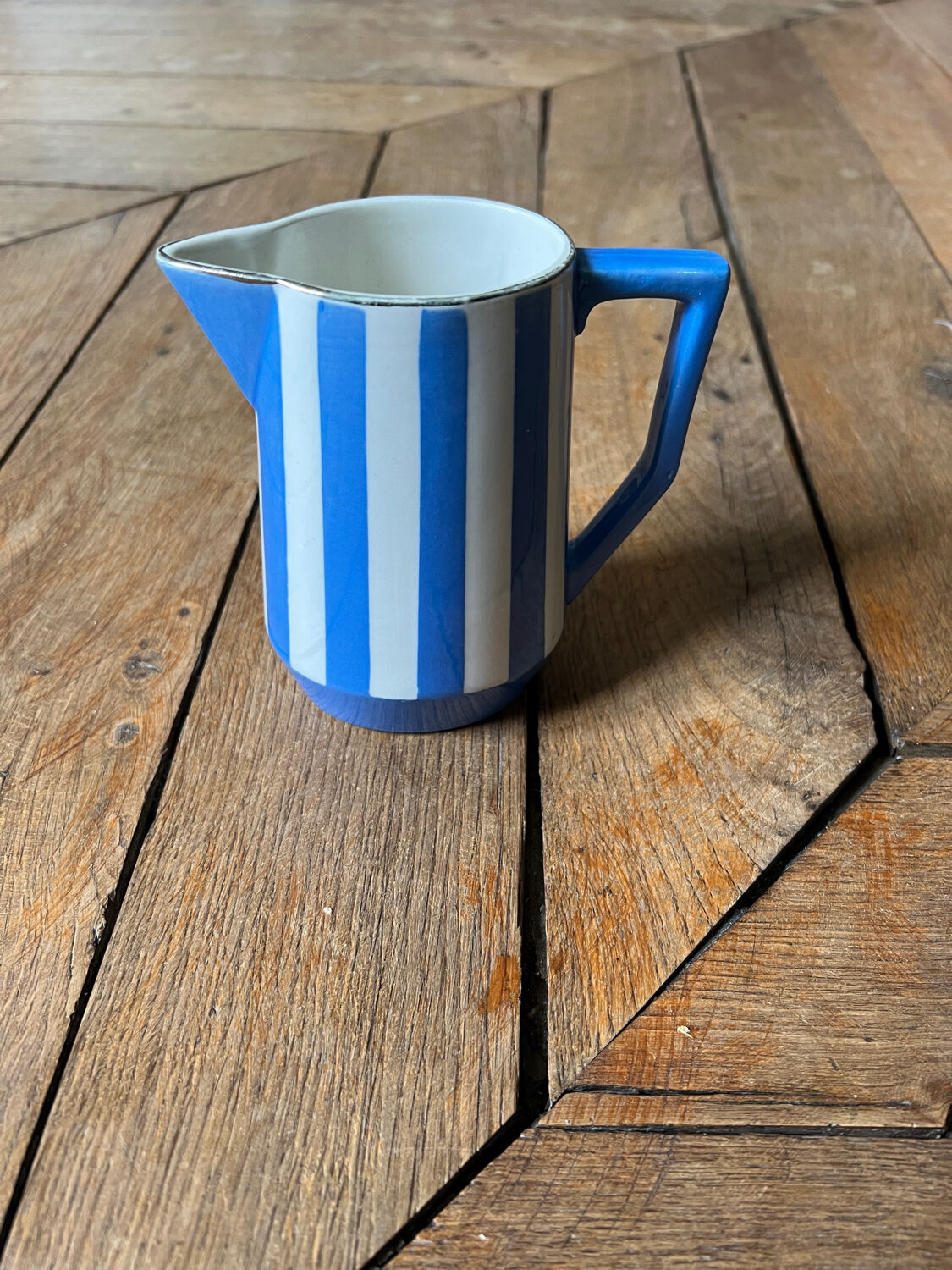 Milk jug Sarreguemines Fox Trott