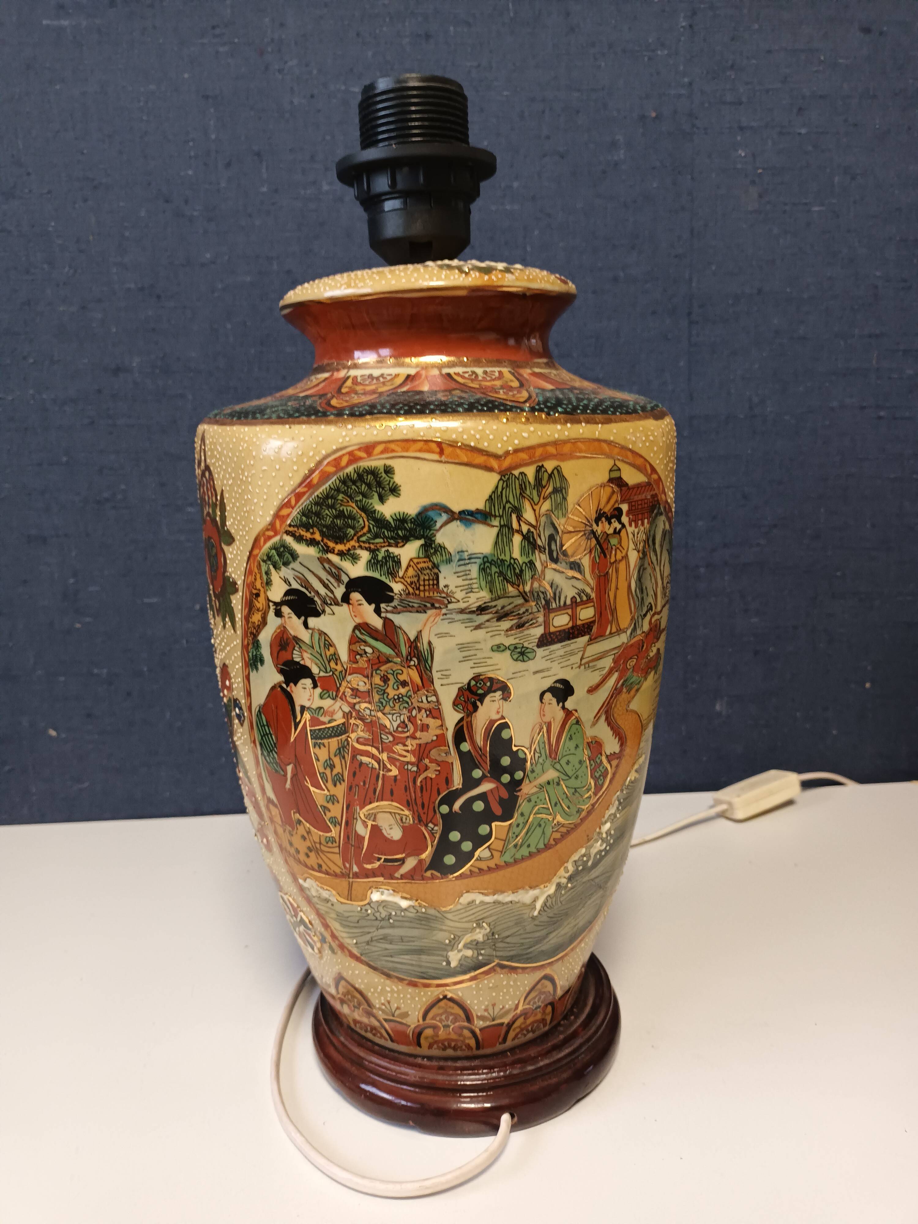 Asian ceramic lamp