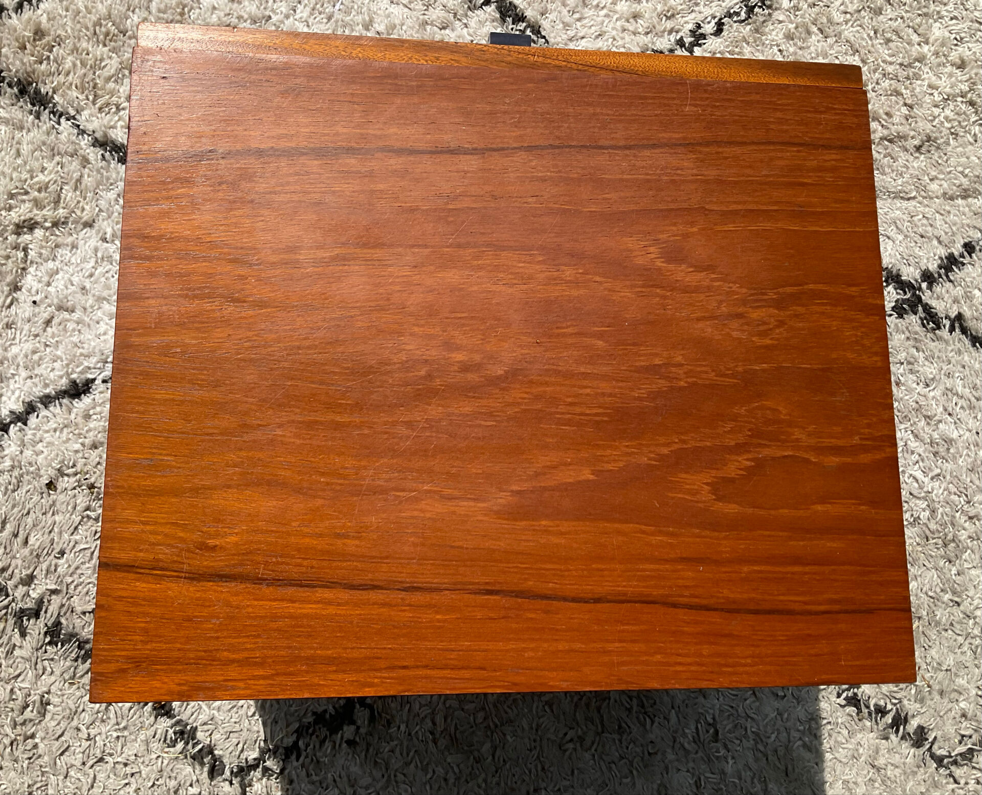 Vintage bedside table from the 60s-70s in teak.