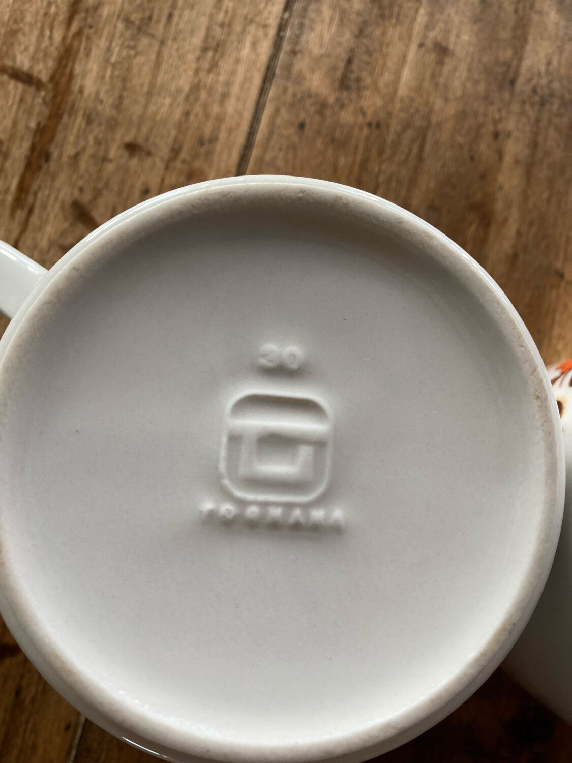 Vintage cups toghana orange flower