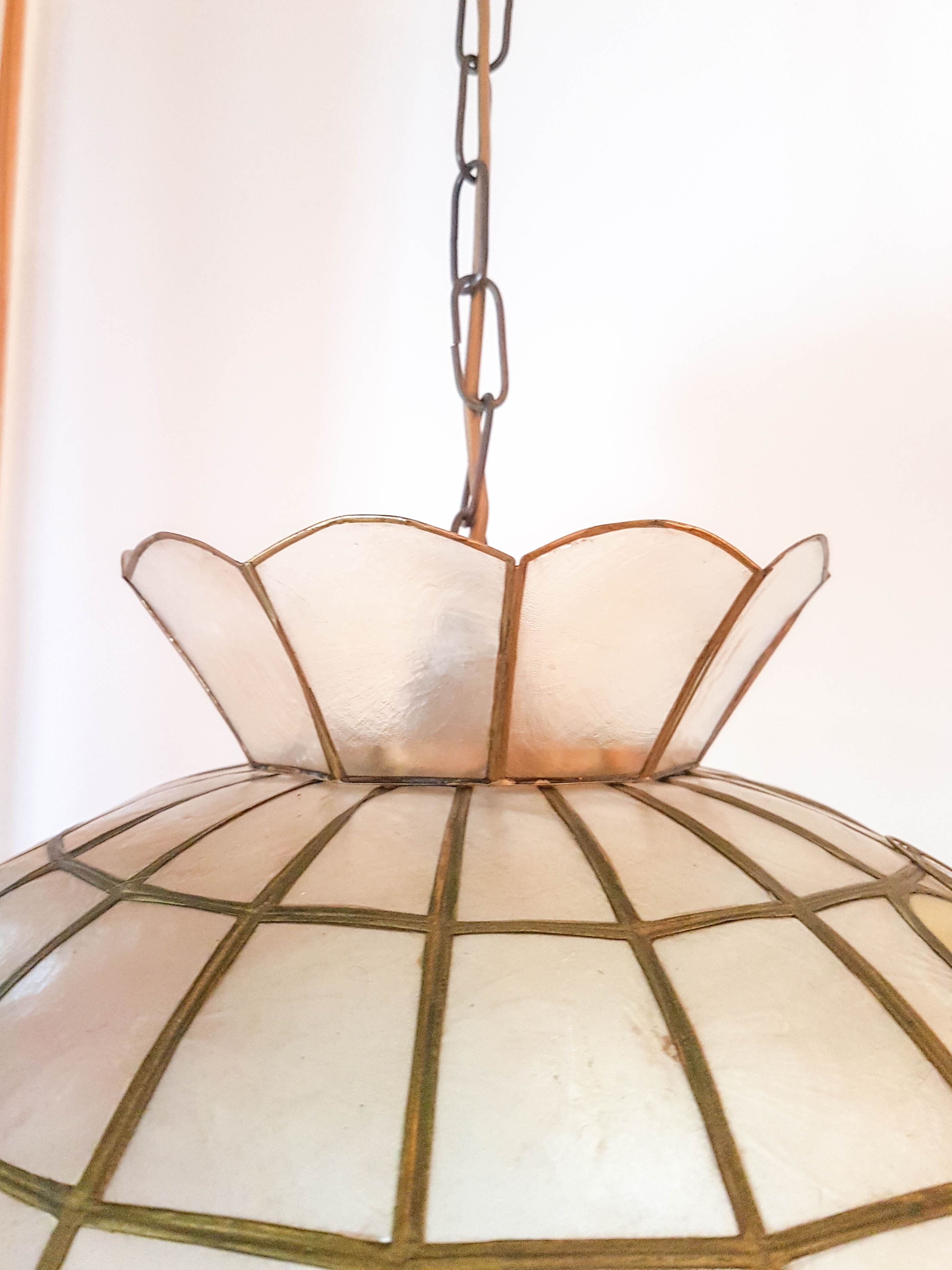 Suspension en nacre de Capiz Art déco style Tiffany