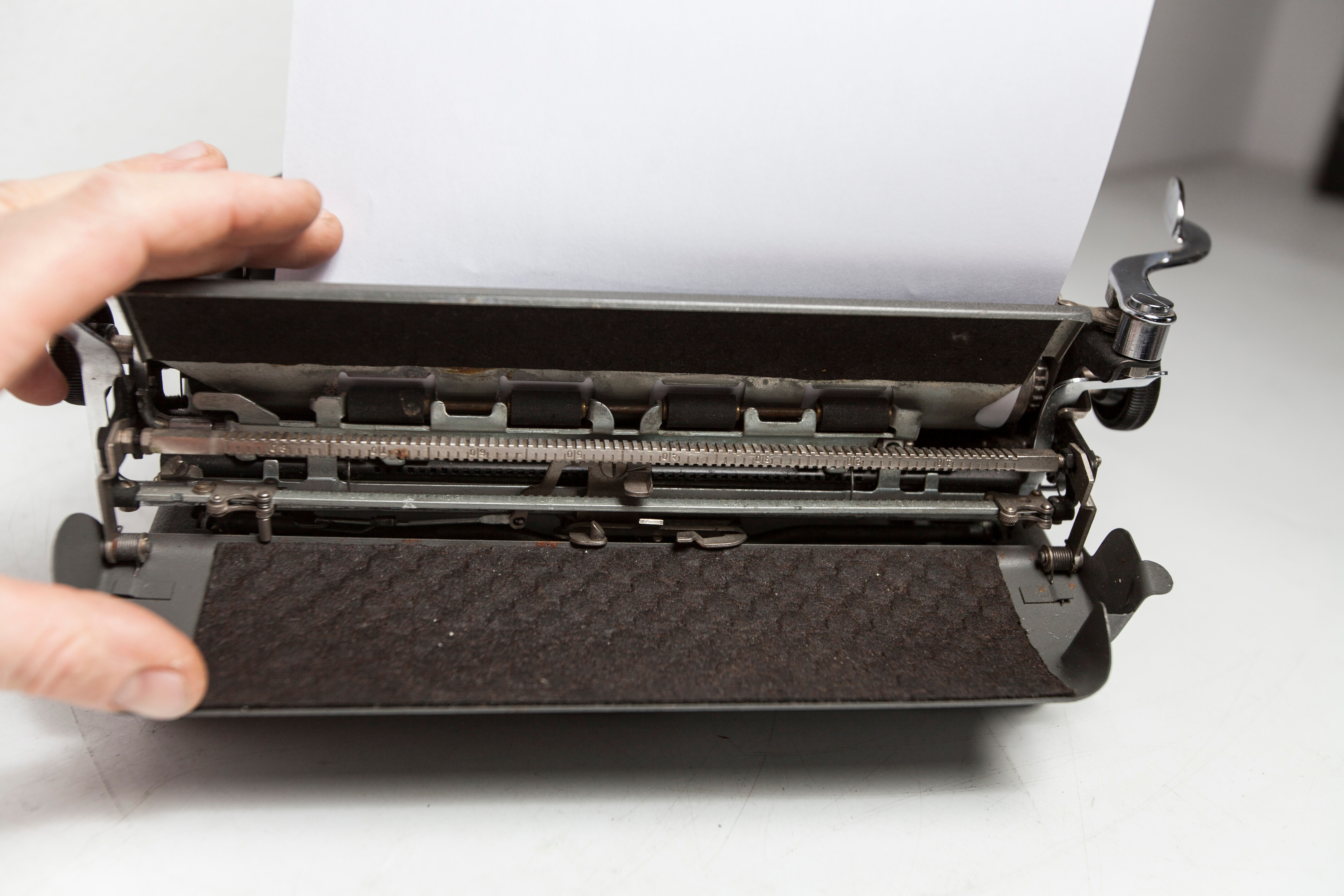 Typewriter Remington rand 1947 deluxe model 5 revised and new ribbon