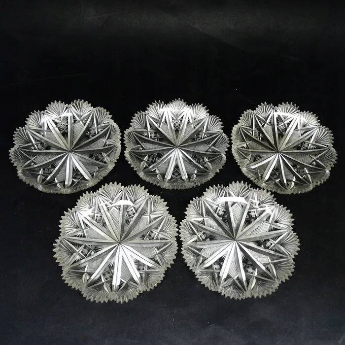 M5U set of plates in ART DECO style