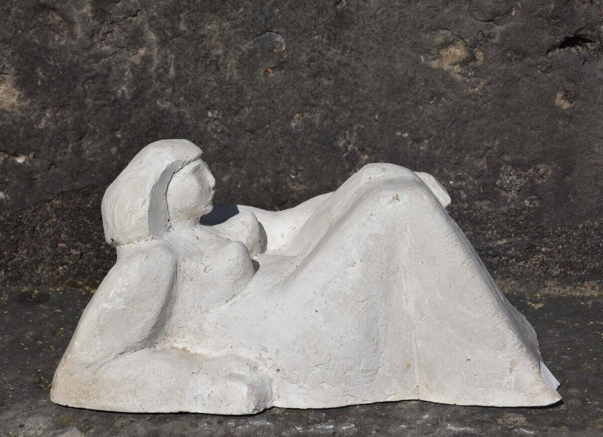 French school (monogrammed MB), Reclining nude woman (circa 1950)