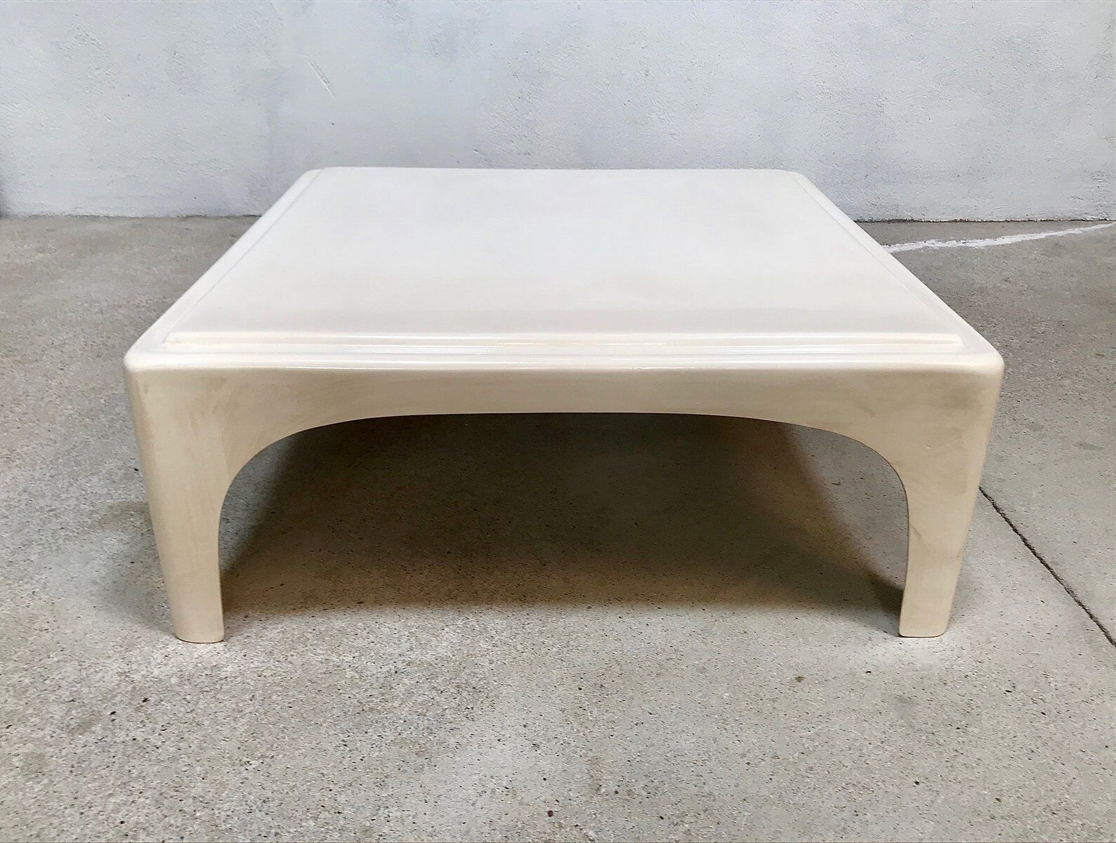 Early Space Age Side or Coffee Table in Fiberglass, West-Germany, 1960s