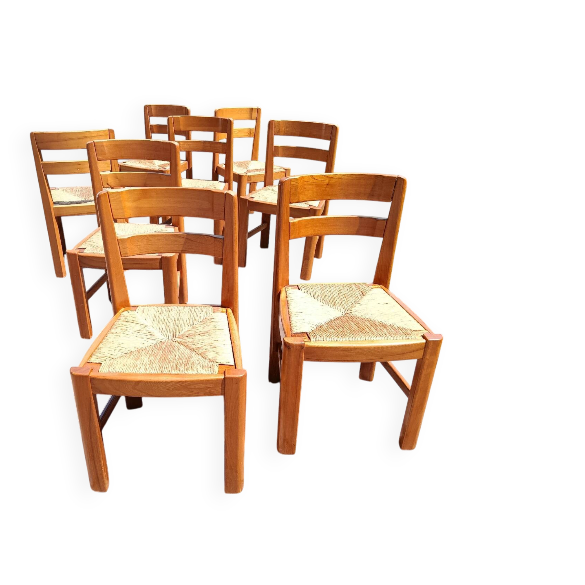 8 brutalist chairs in elm (Regain)