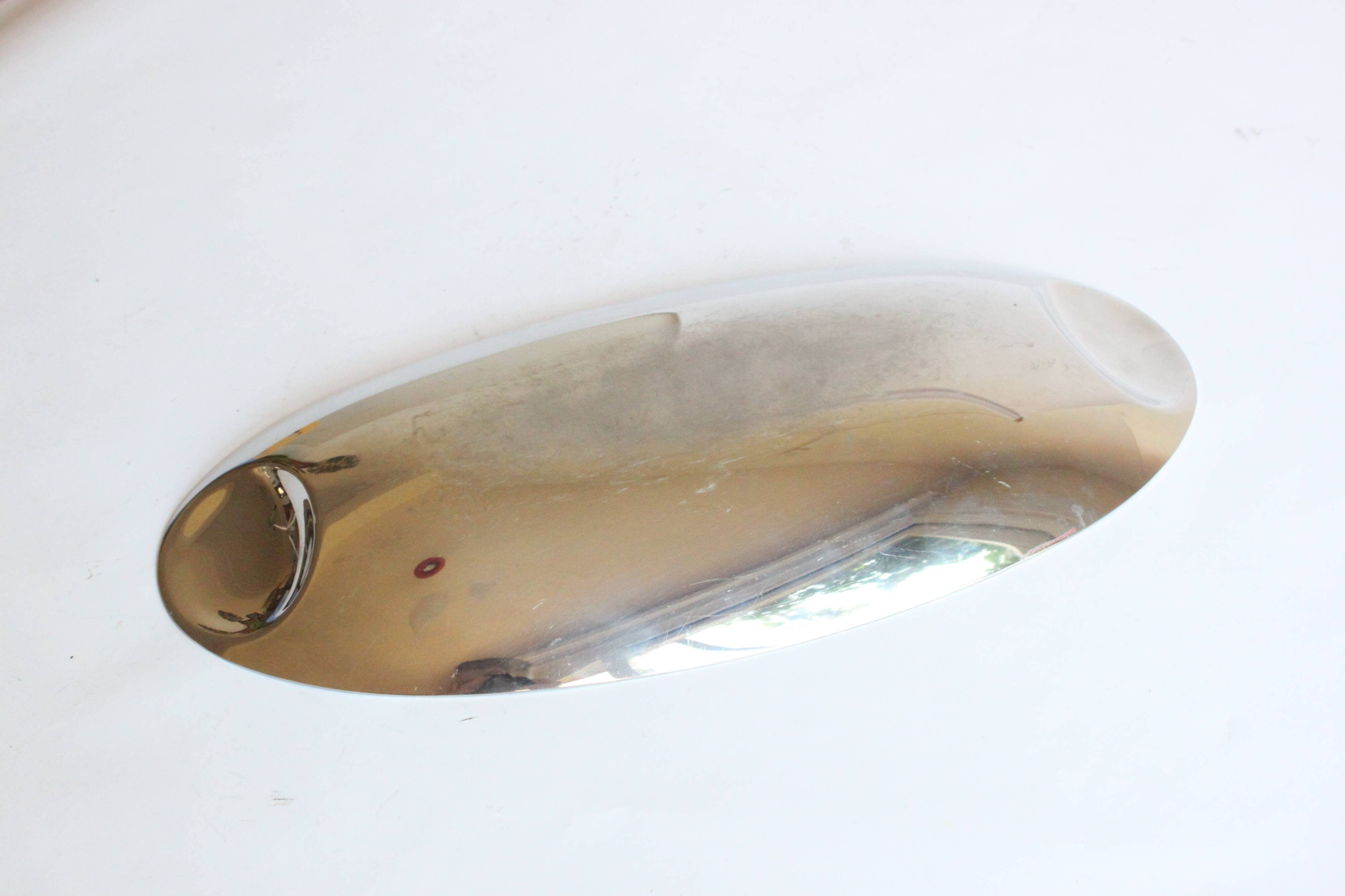 Modernist serving dish or tray by Lino Sabattini for Zani & Zani, Italy 1970s.