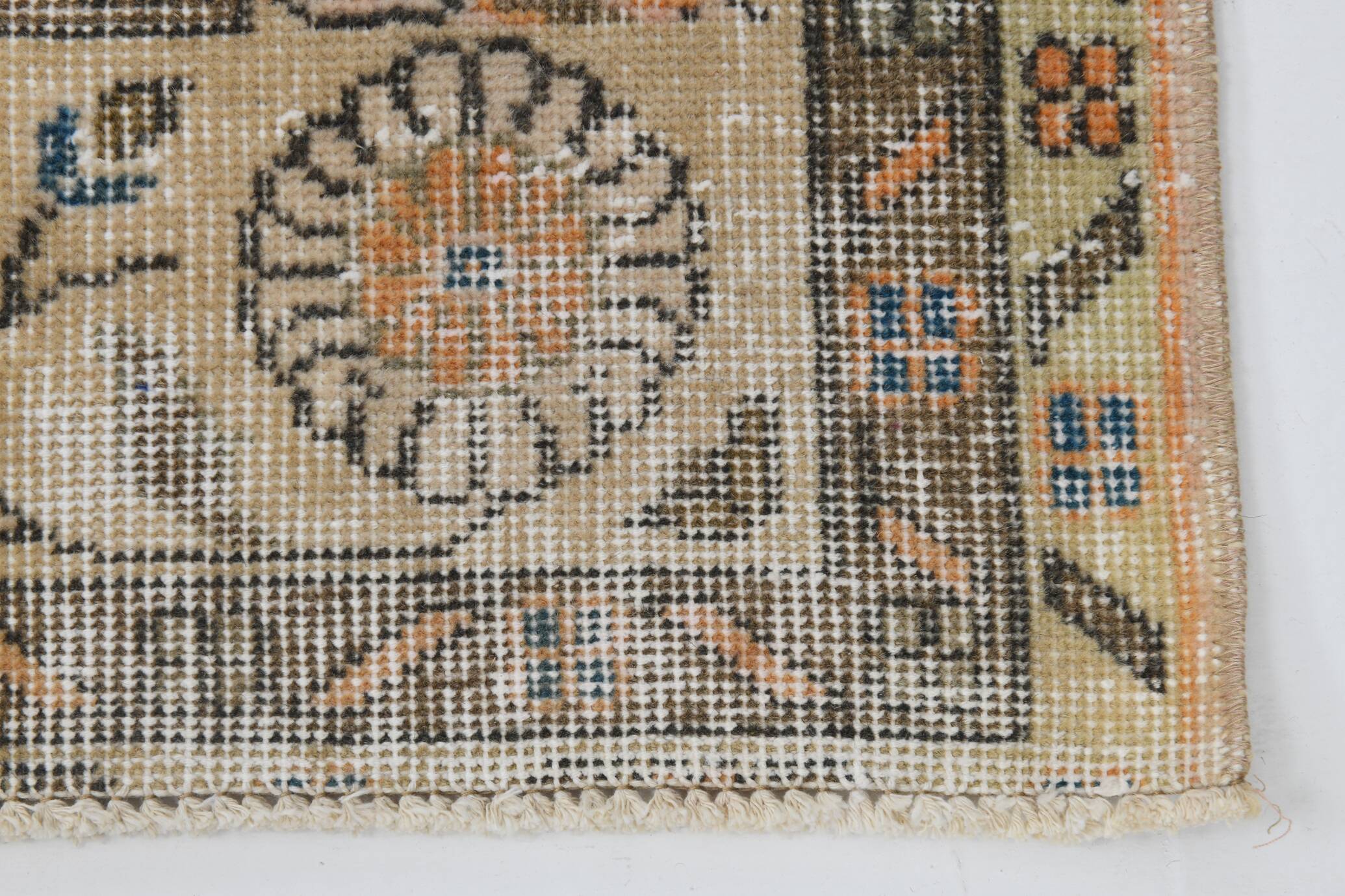 7x10 Classic Vintage Persian Rug, 204x305Cm