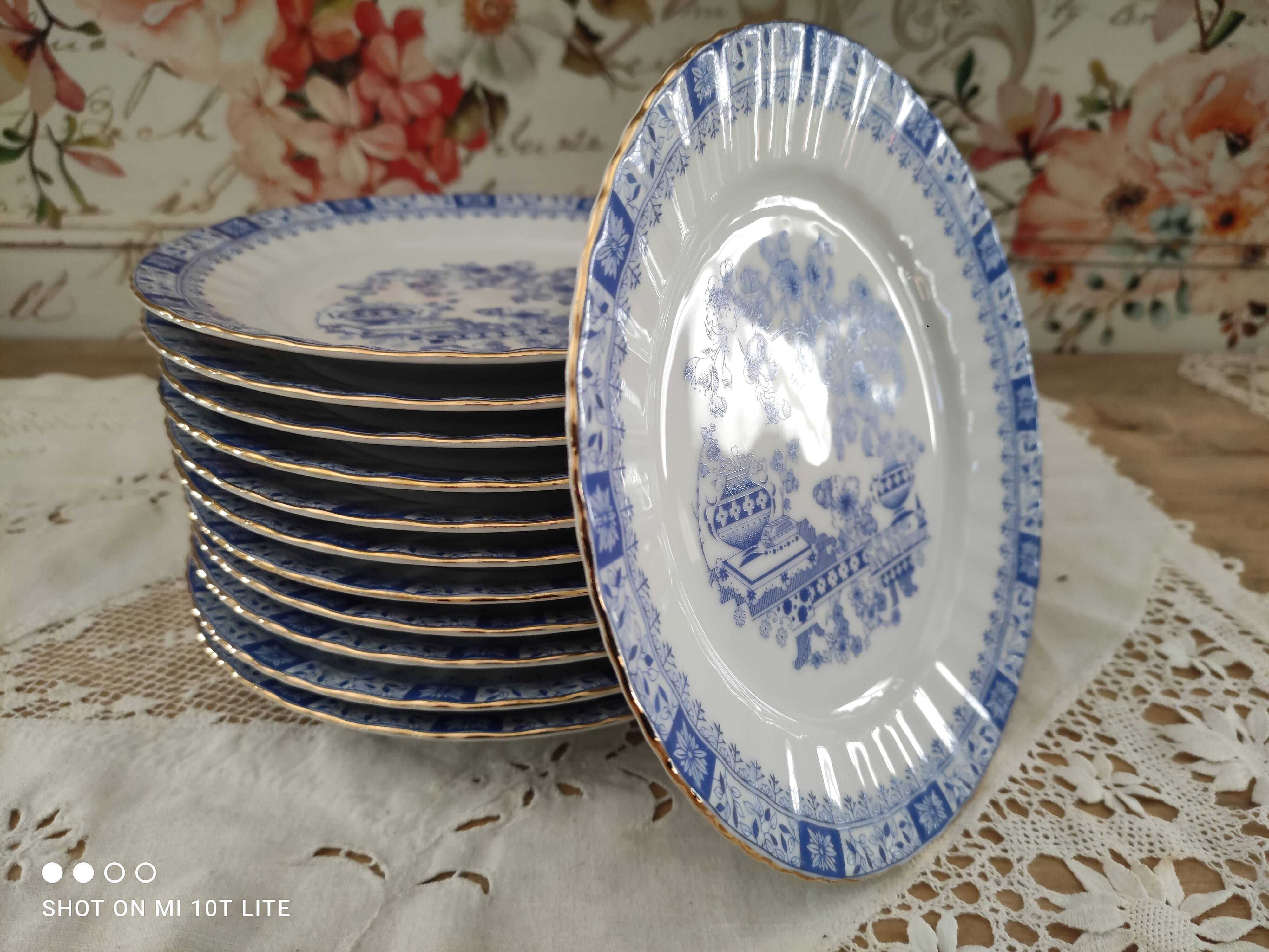 Set of 12 Bavaria porcelain dessert plates model China Blau