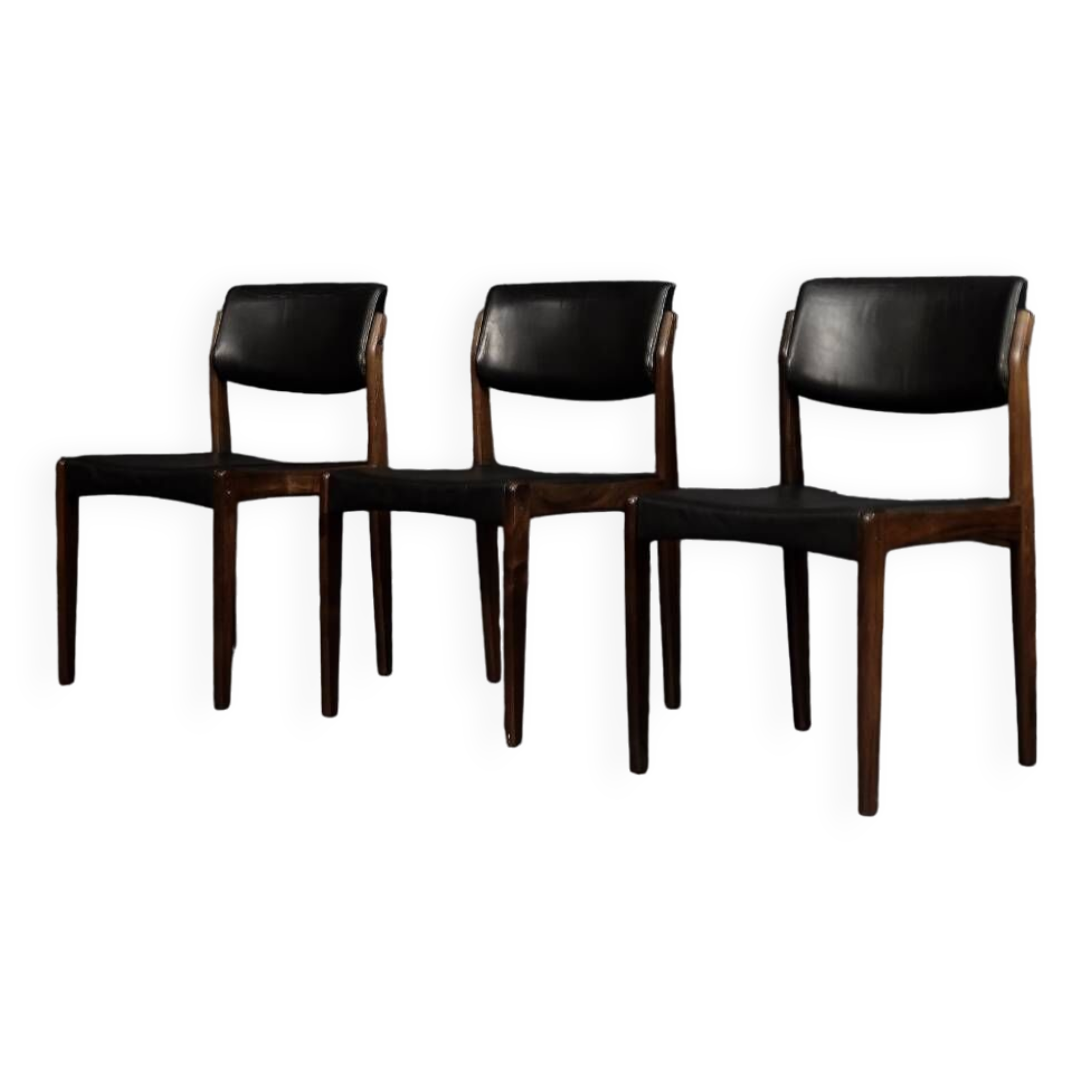 Modern vintage Scandinavian chairs in rosewood and black leather from the mid-century by Bramin, set of 3.