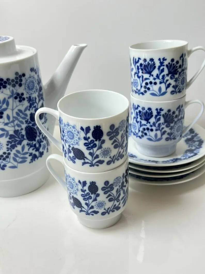Vintage Melitta coffee service – White porcelain with blue flowers – 1970s – Made in Germany
