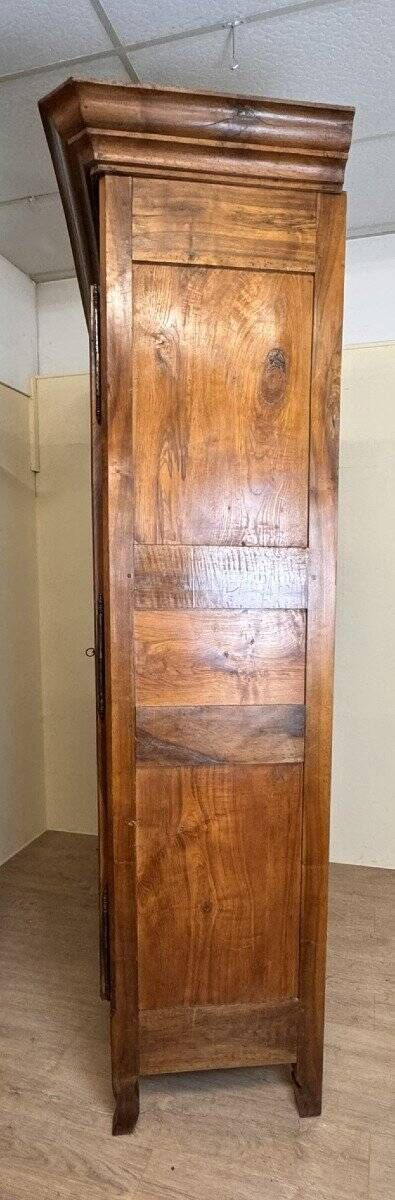 Armoury Lxv (17th Century) in Solid Walnut