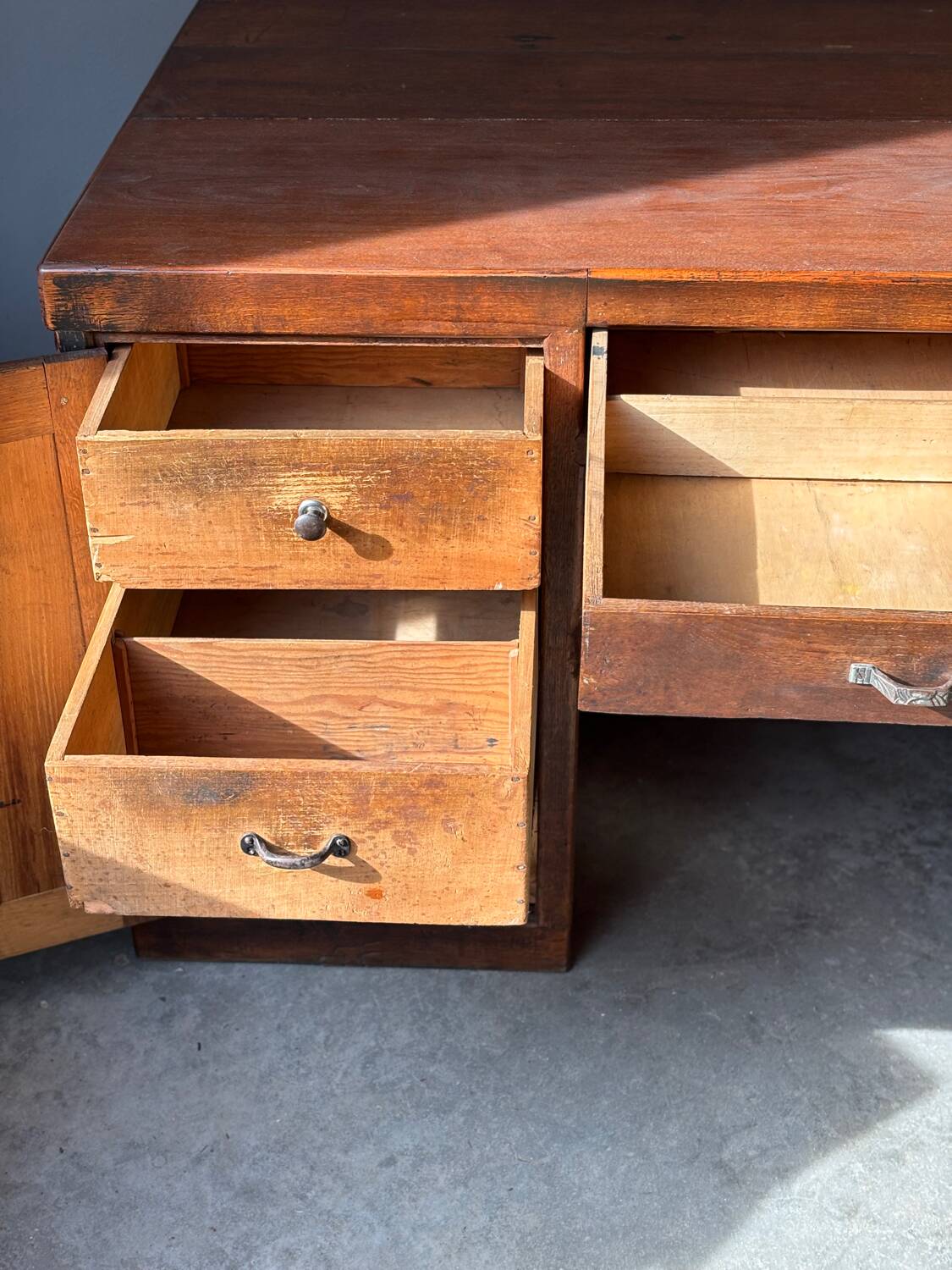 Period counter / Art Deco desk