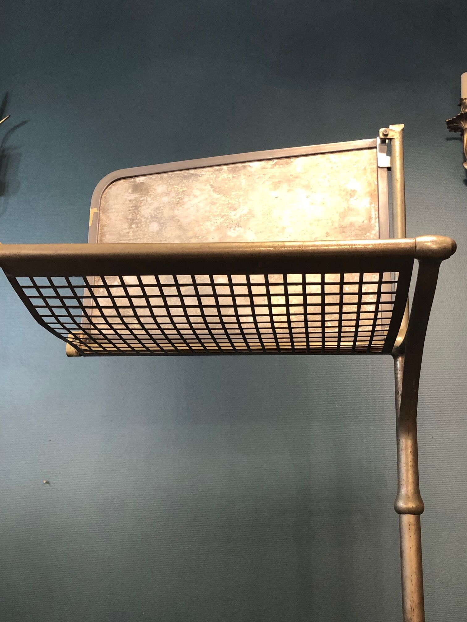 Seat of metro Sprague with his door Hat