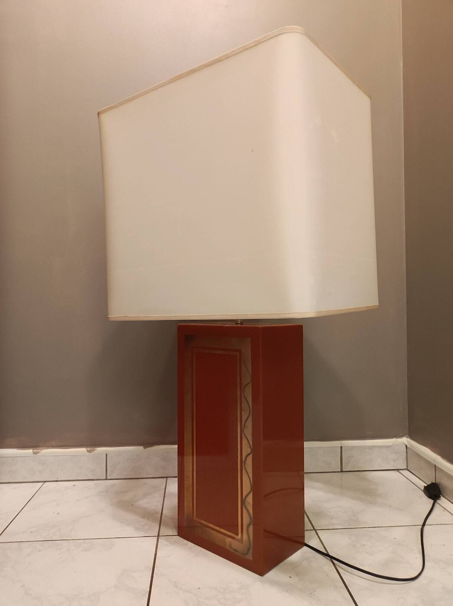 Large lamp 2 foot lights lacquered resin house style Le Dauphin