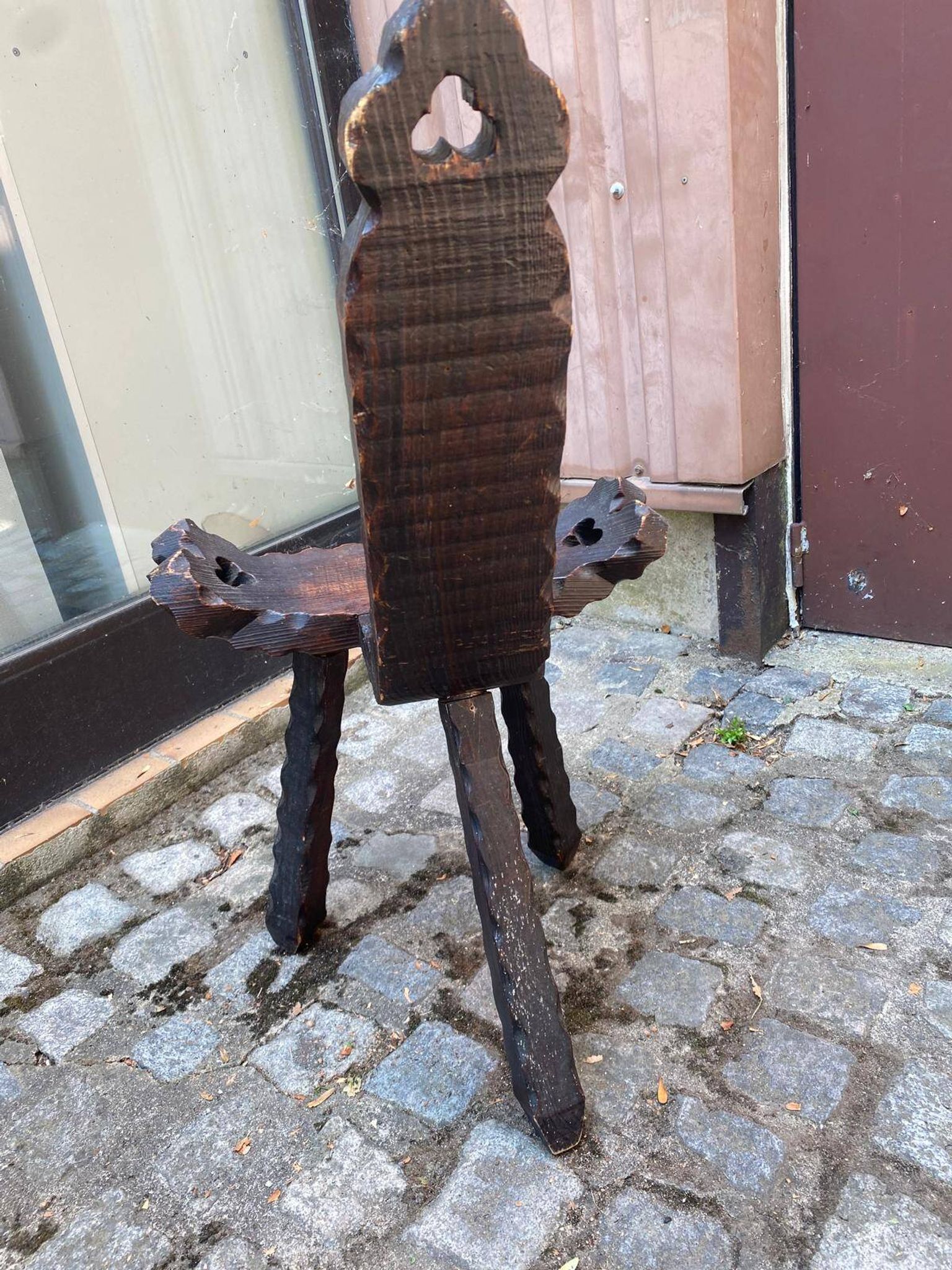 Vintage brutalist tripod chair in carved wood with wooden screw assembly XI.