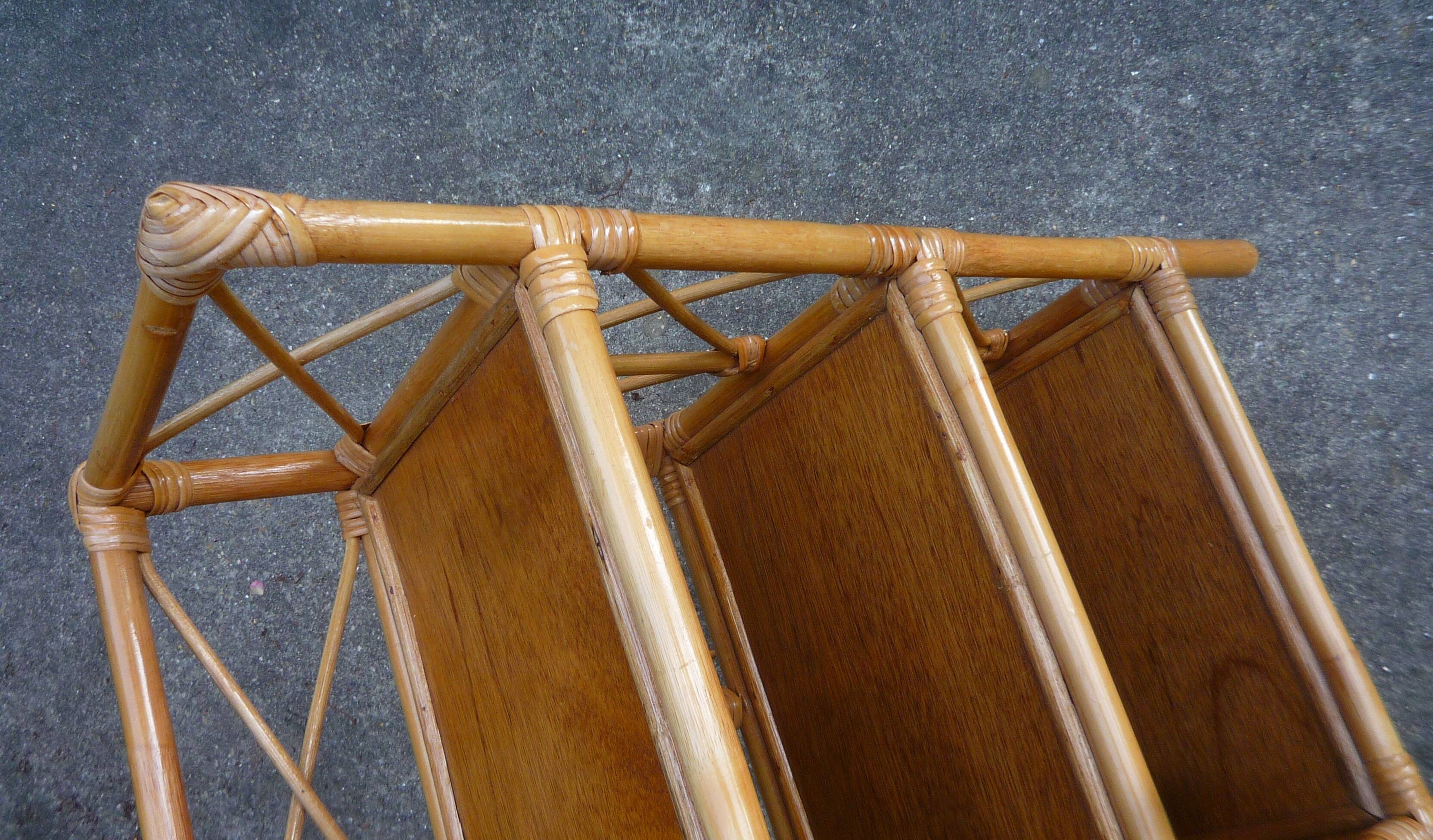 Small rattan shelf, 3 shelves, vintage