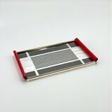 Plateau Space Age européen des années 70 à graphisme moderniste