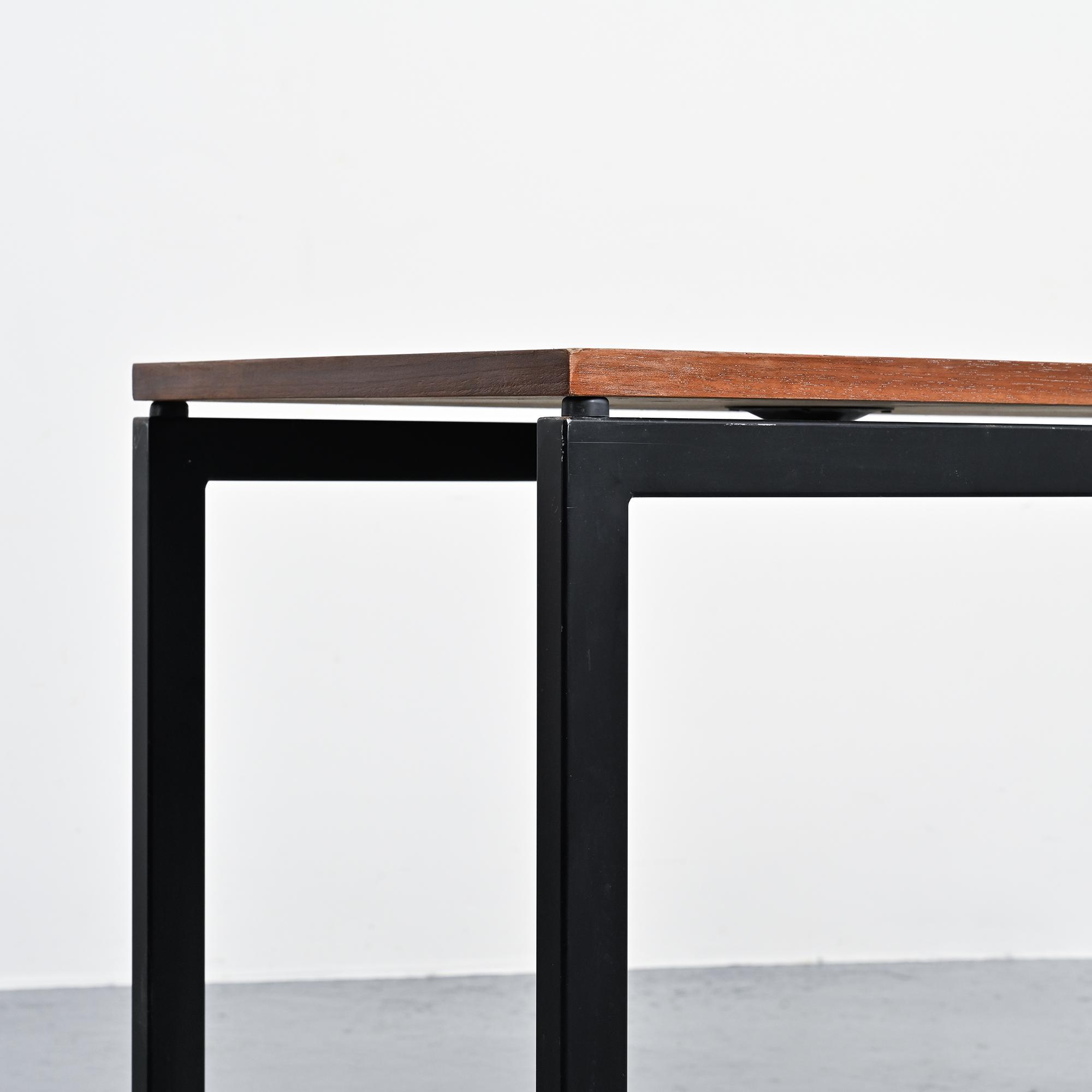 Bureau Cansado par Charlotte Perriand, circa 1962.