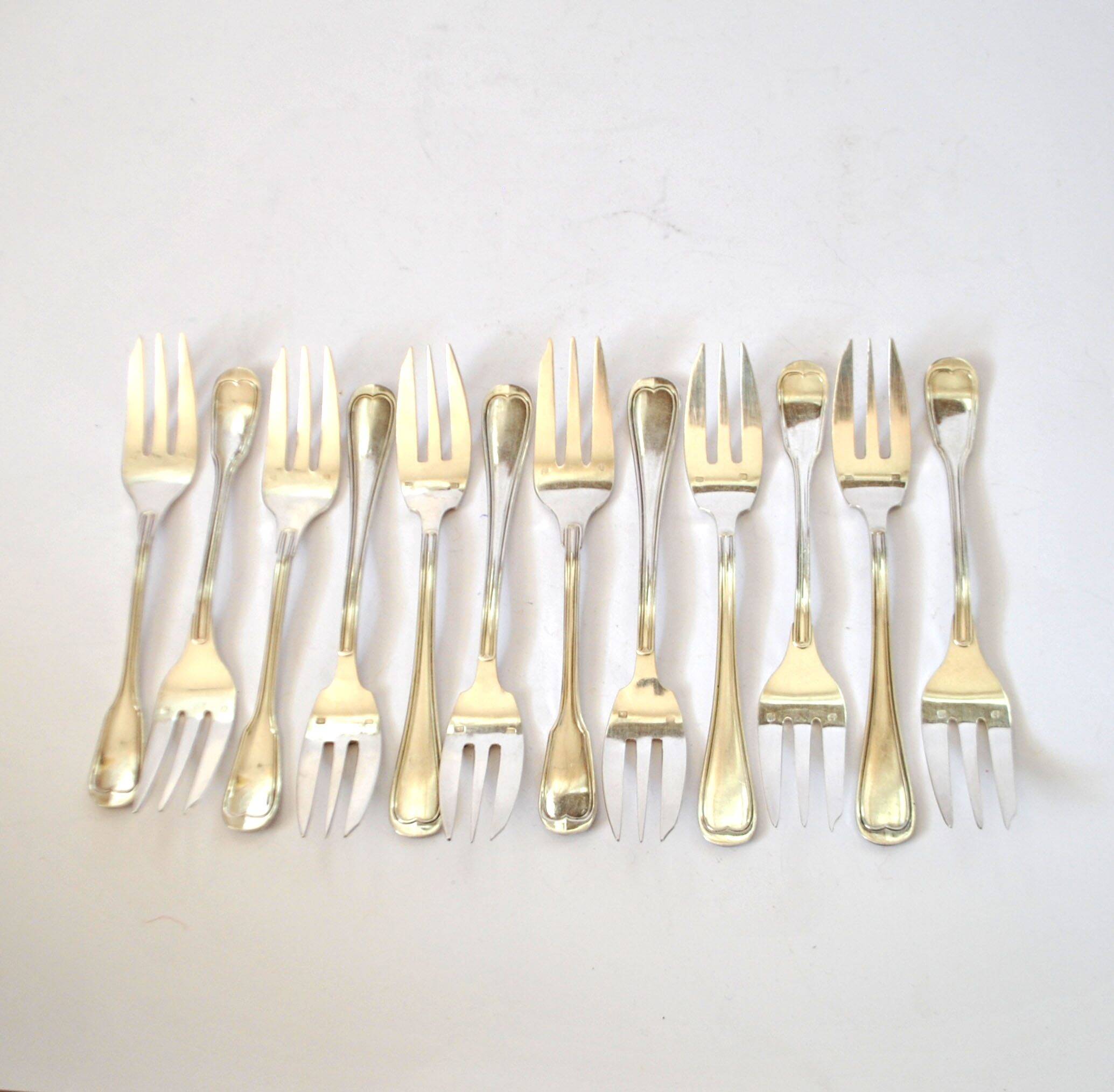 ST MEDARD set of 12 dessert forks with an antique style fillet Chinon 14.5 cm