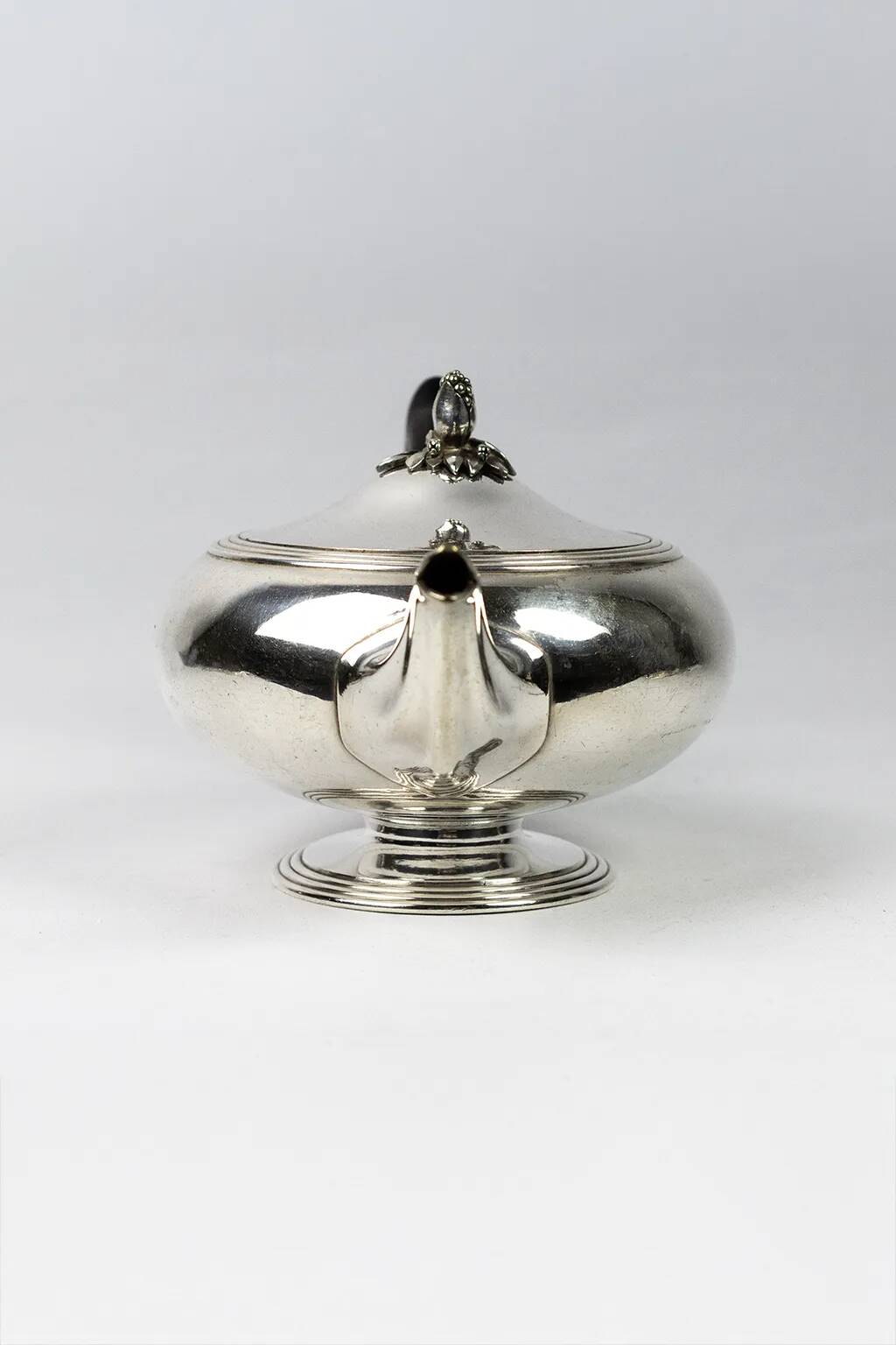 Christofle teapot in silver-plated metal and blackened wood – late 19th century