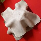 Pair of planters model handkerchief Willy Guhl, Eternit edition