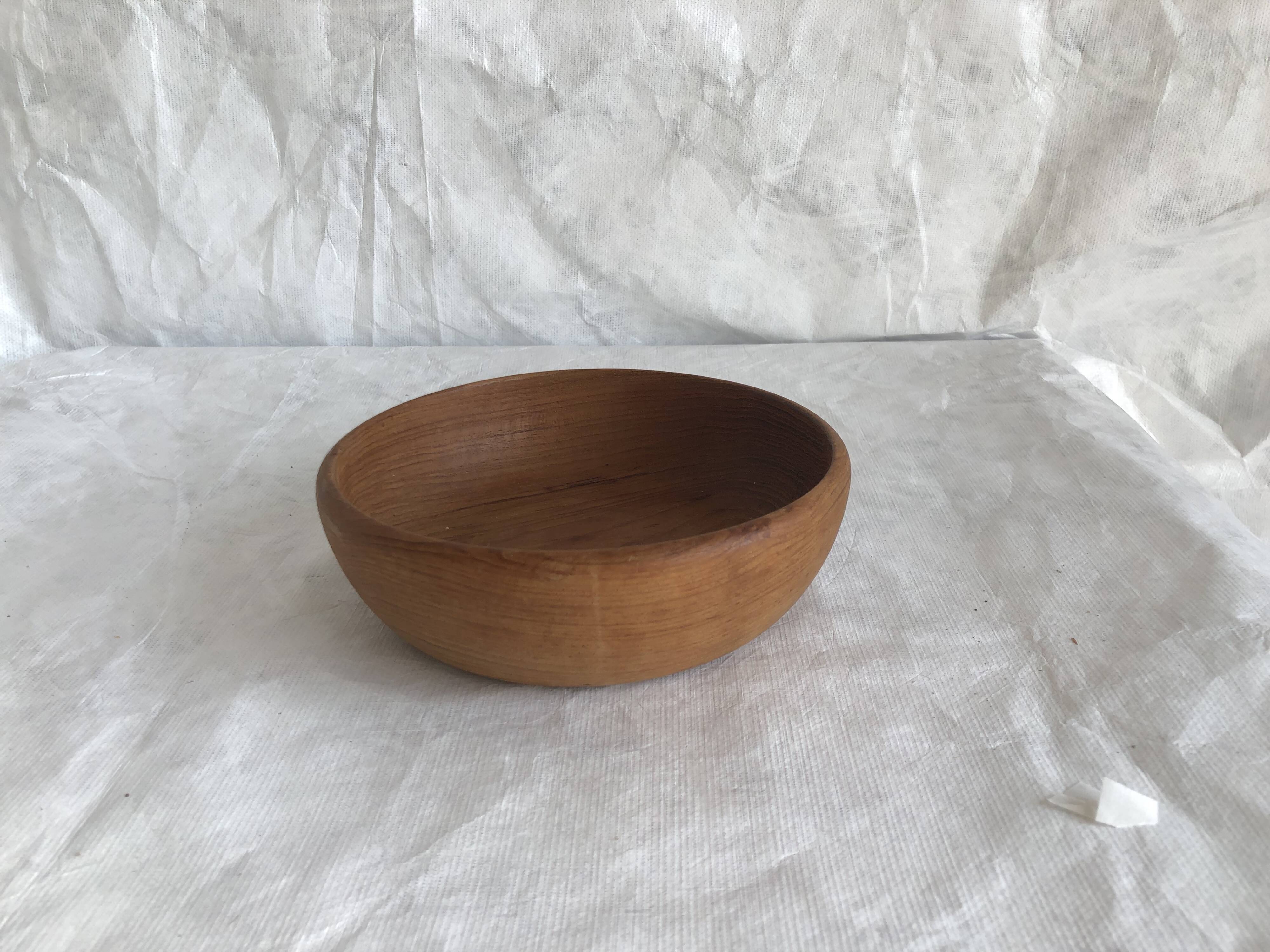 Natural teak bowl, vintage Scandinavian design