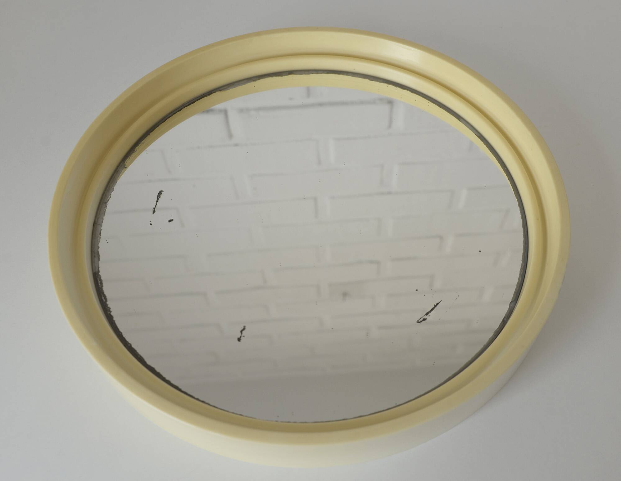 Miroir vintage : plastique blanc, Gilac France, années 1970