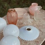 White opaline suspension and transparent edge