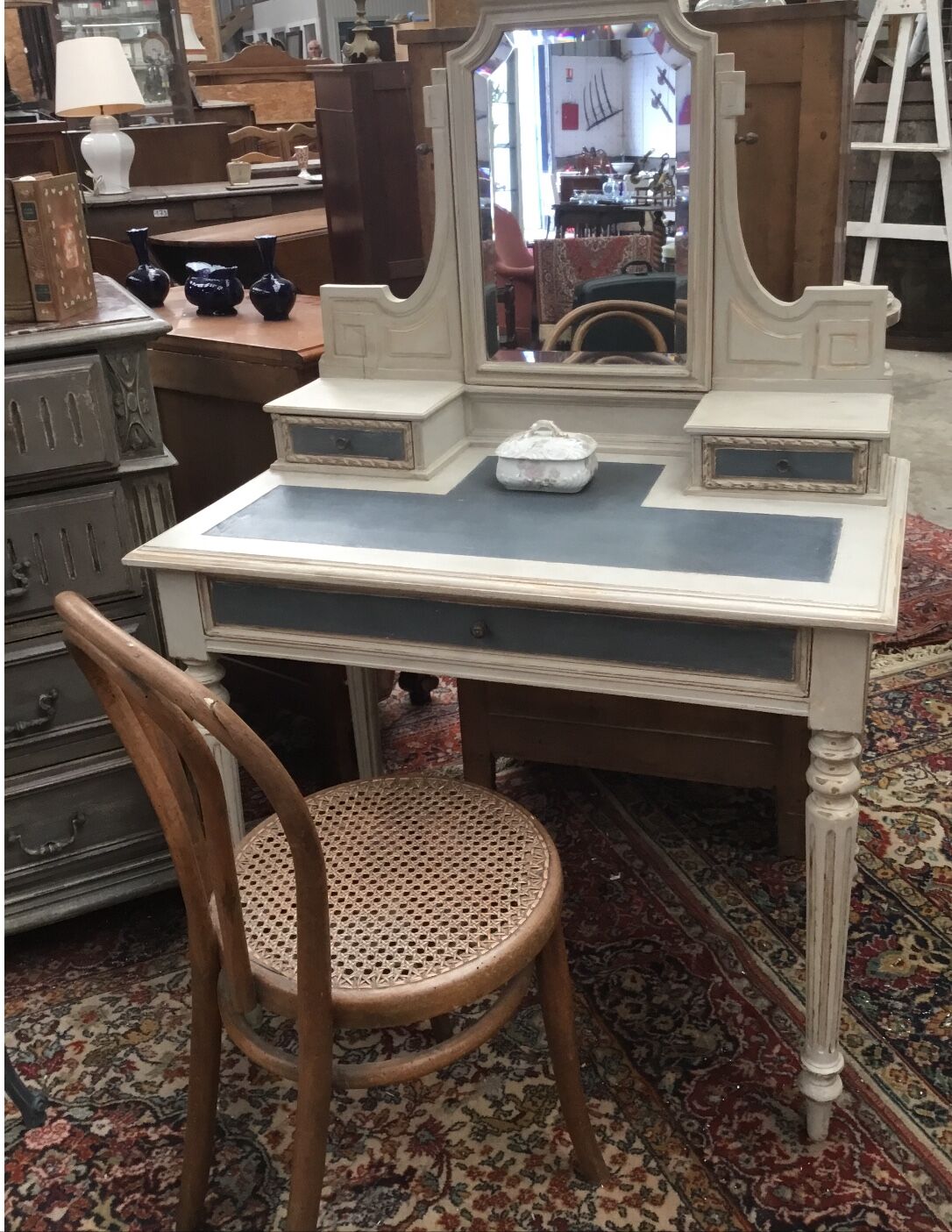 Old dresser with beveled mirror, 'flipping' and 3 drawers