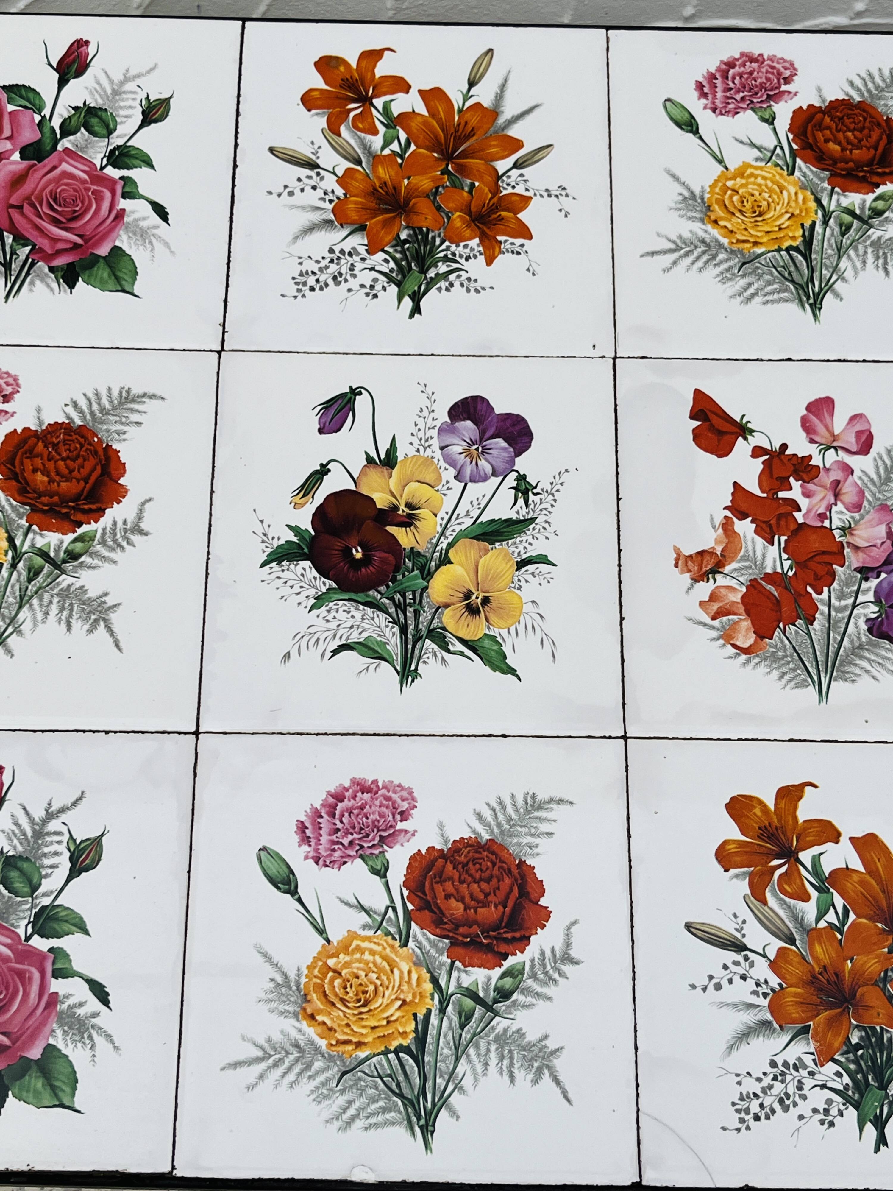 Vintage coffee table in wrought iron with floral tiles.