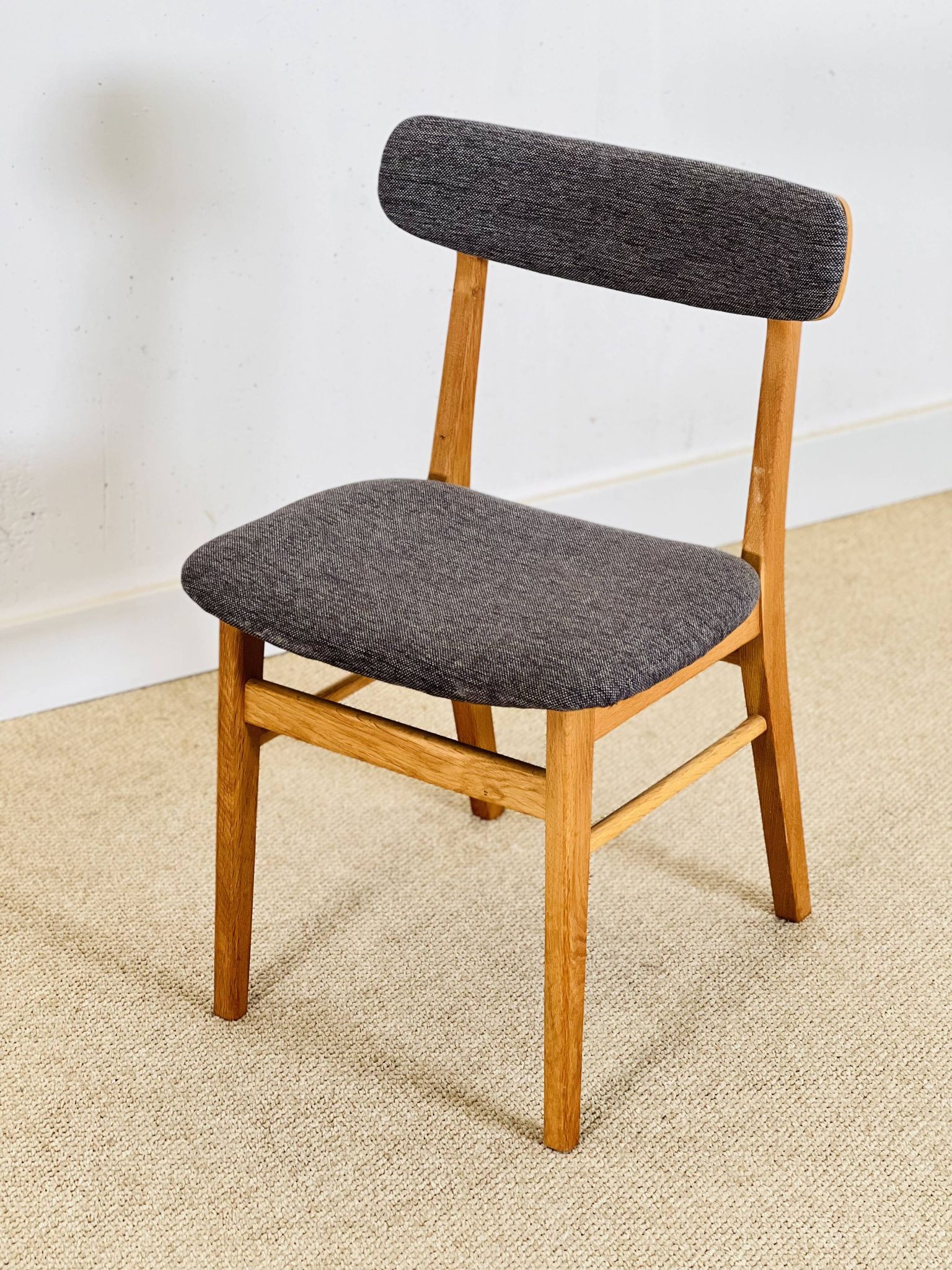 Ensemble de quatre chaises Farstrup danoises en chêne