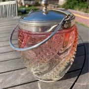 Ice bucket