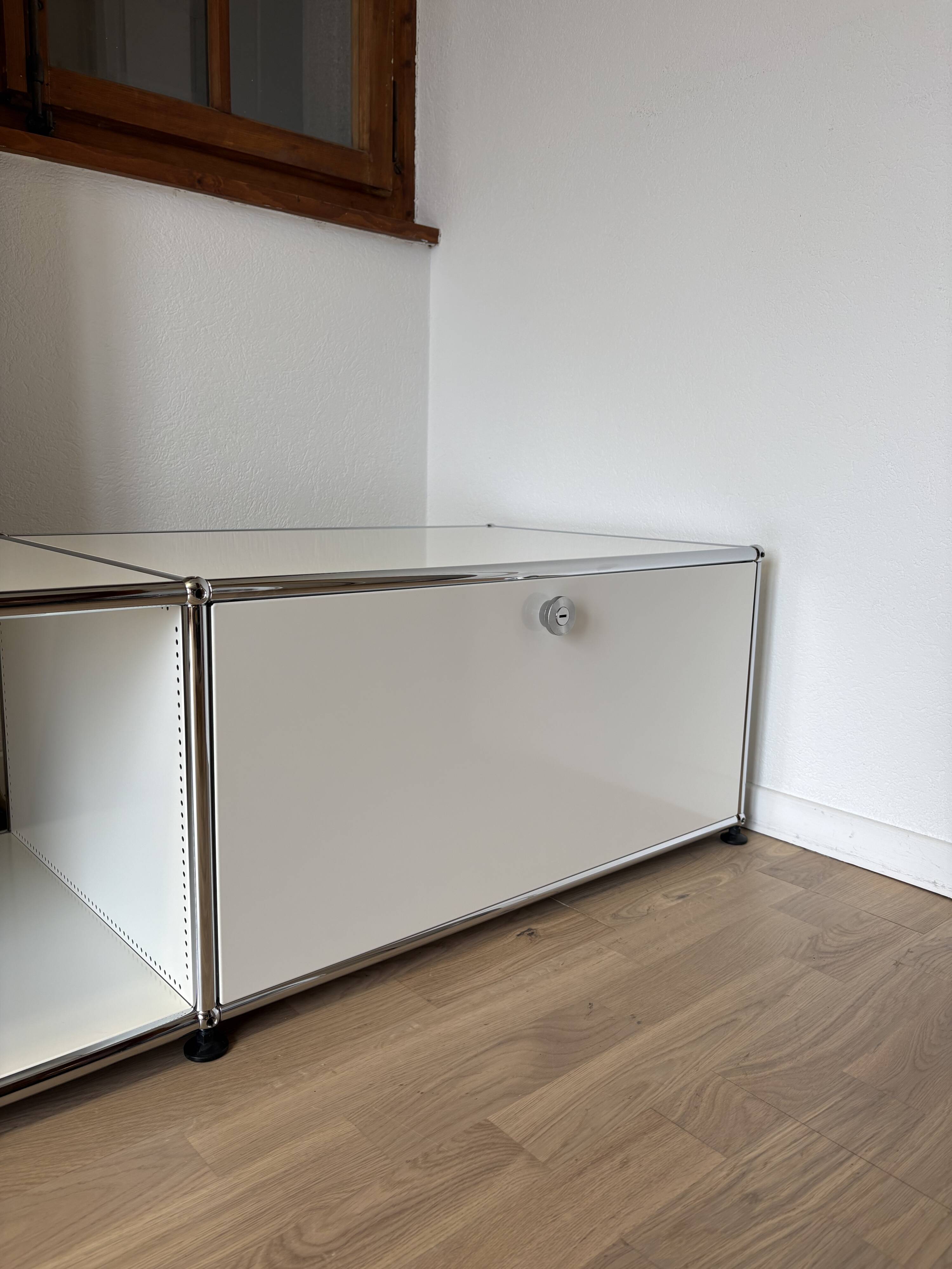 Meuble TV USM Haller blanc pur