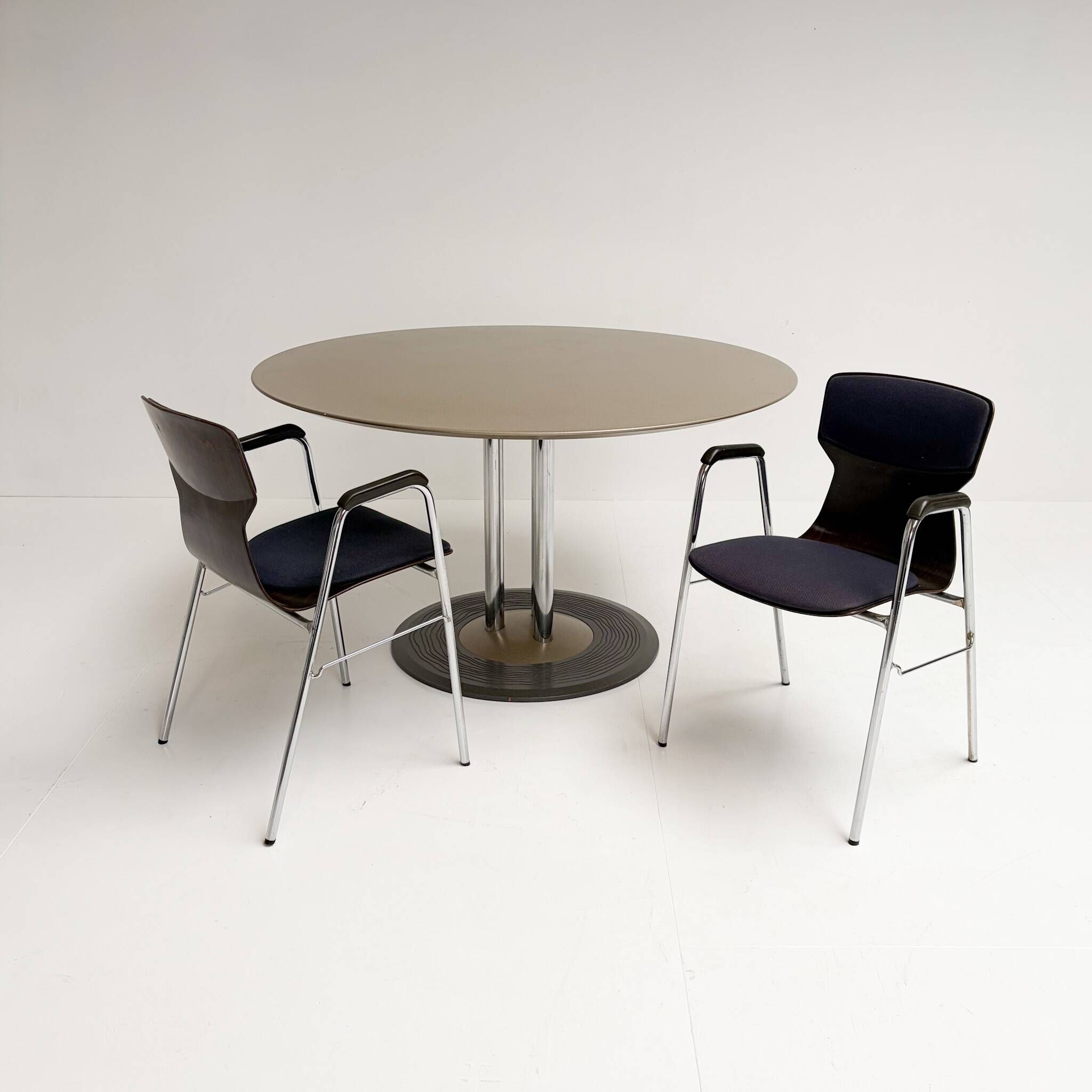 Trias dining table by Hugo de Ruiter for Leolux, 1990s