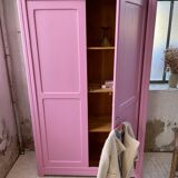 Pink knitted cabinet