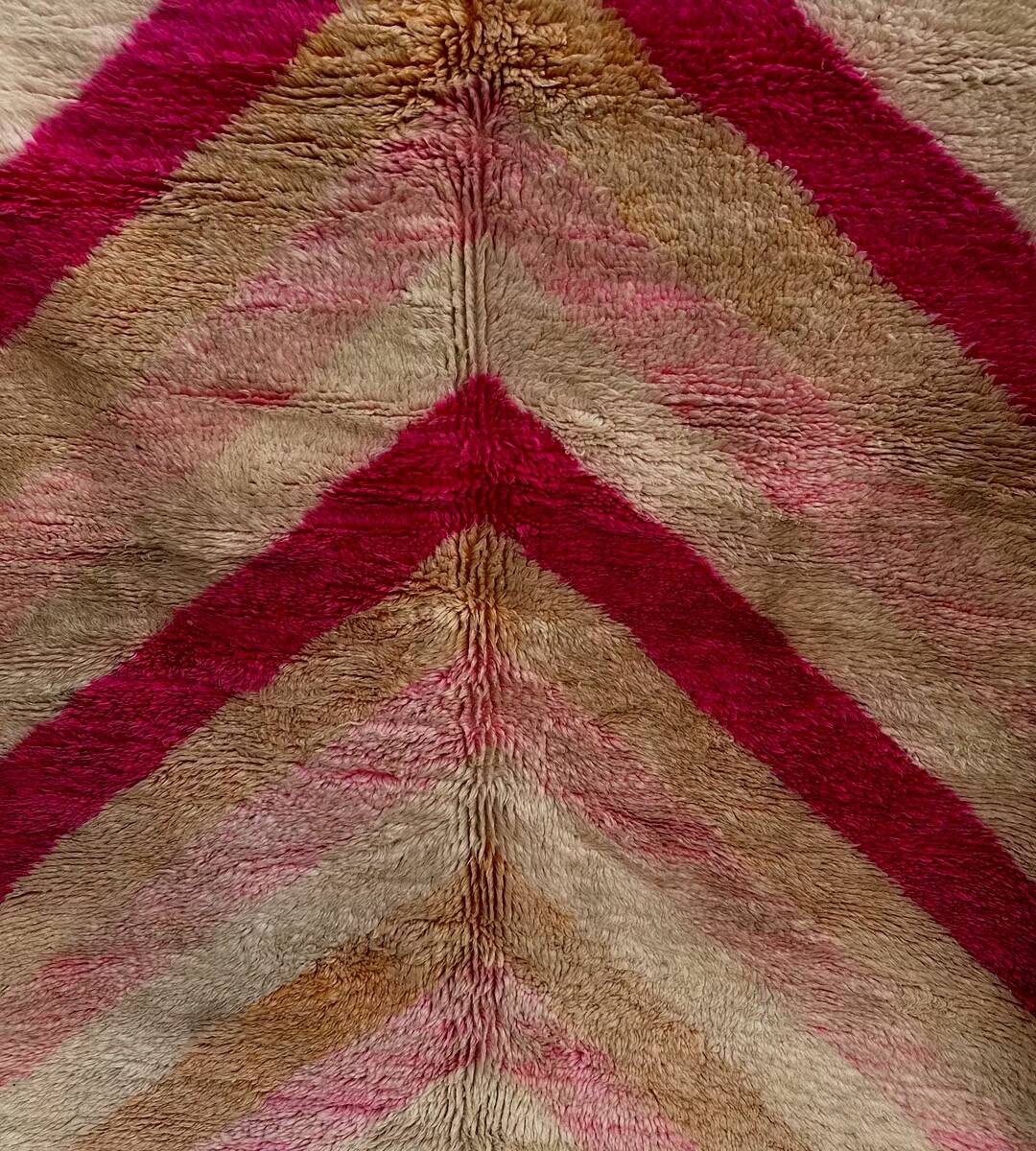 Handmade Berber Boujaad rug size 150 x 250 cm