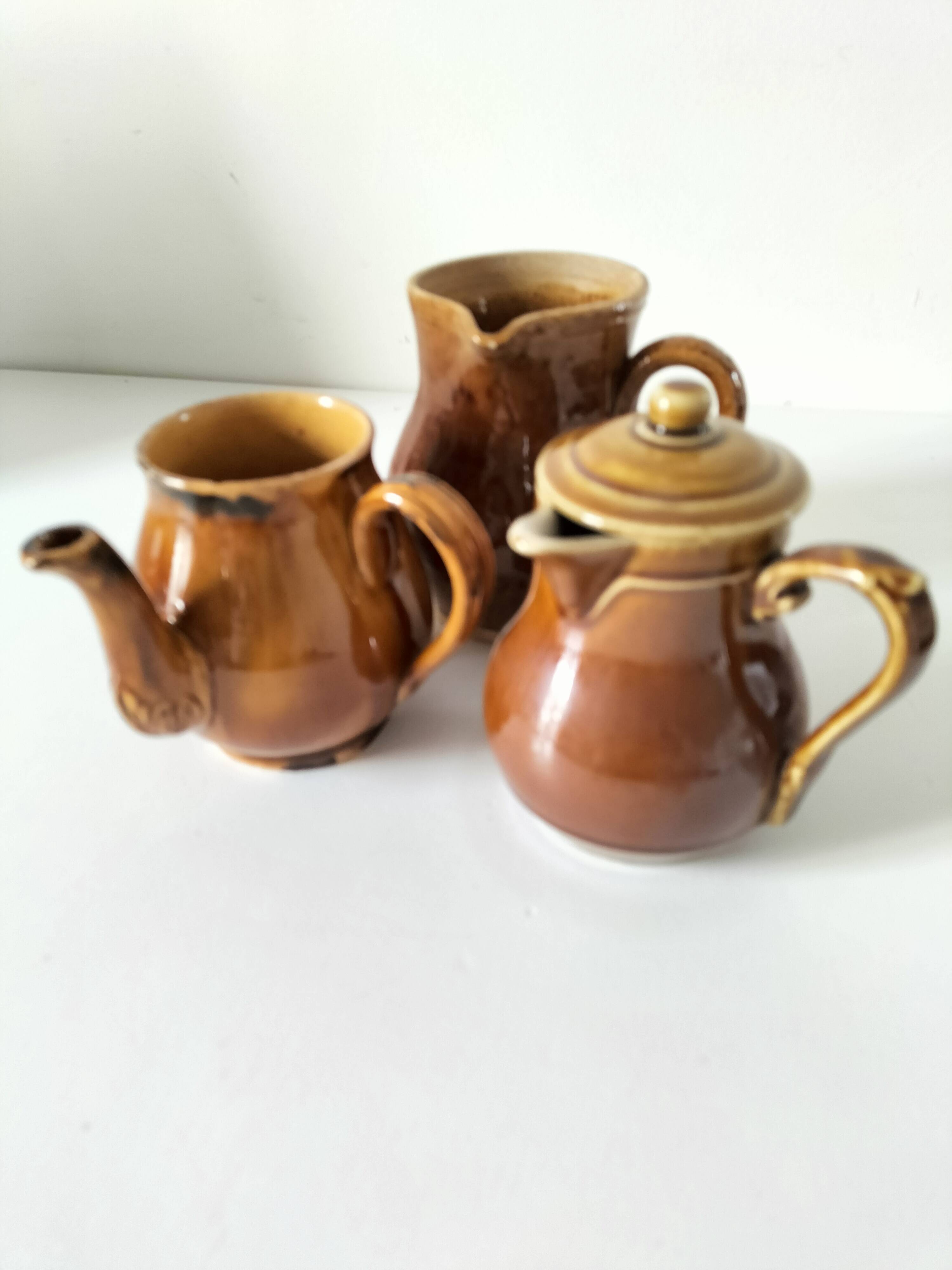 Set of three stoneware jugs from Vendeuvre Pottery – bistro charm