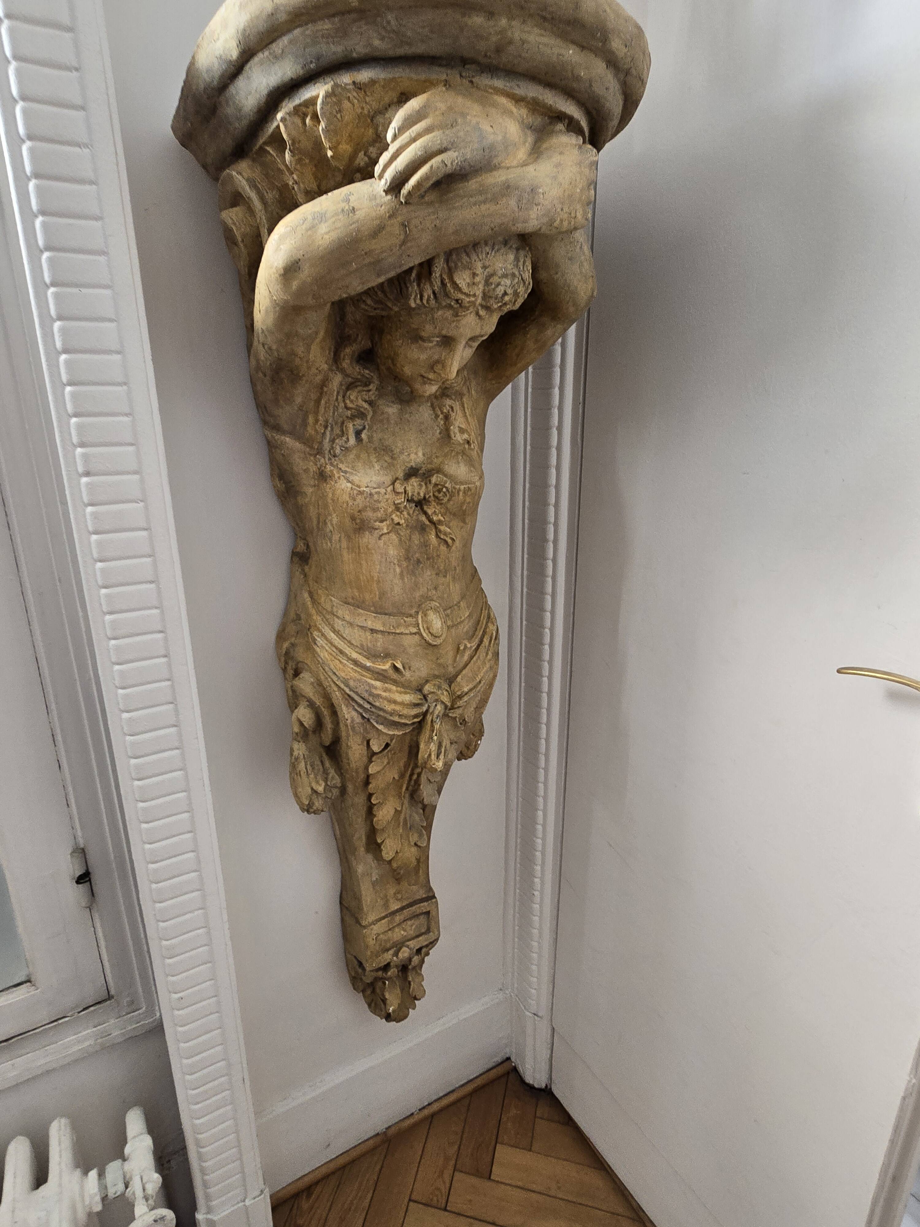 Cariatide en plâtre