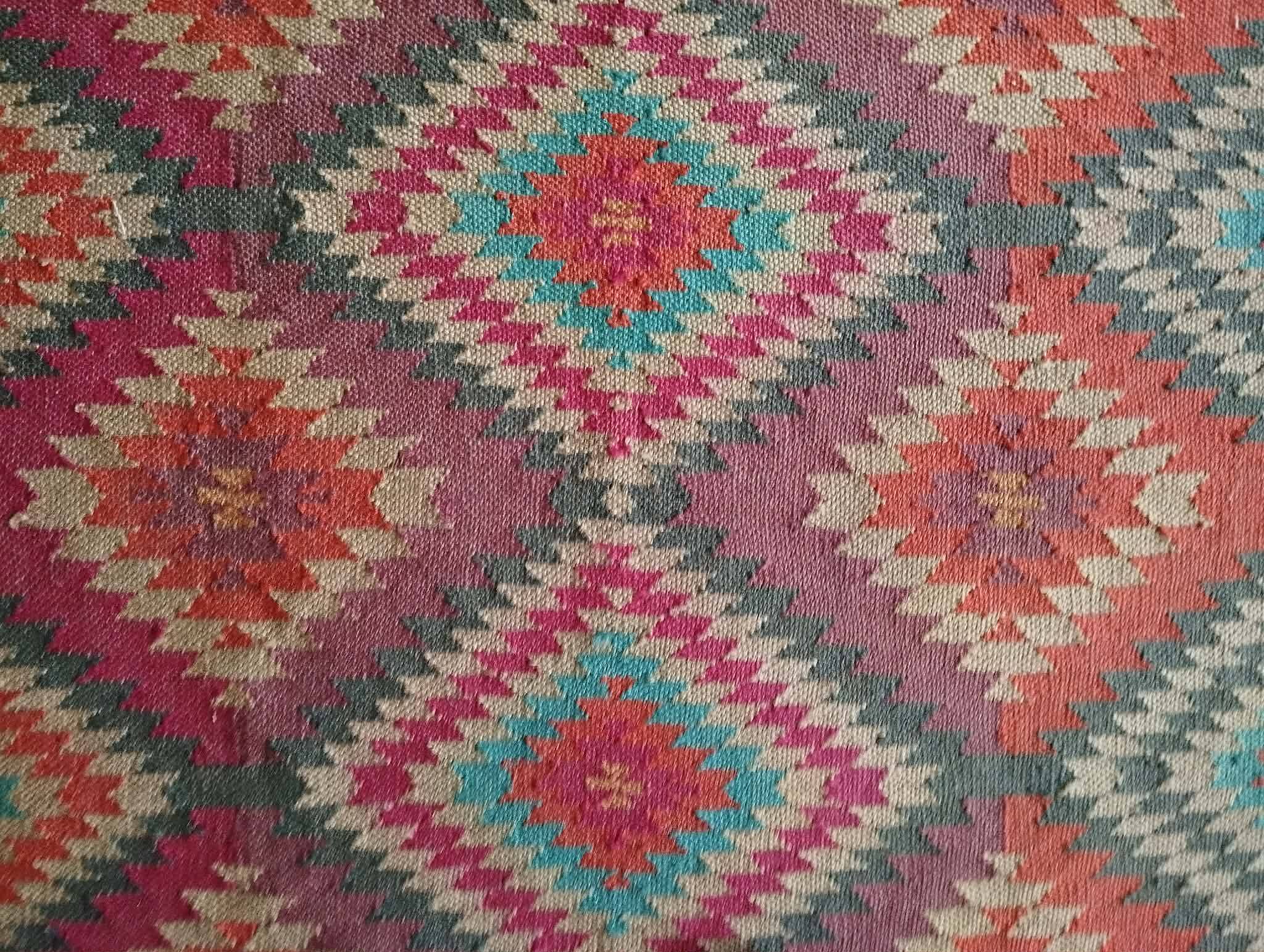Handmade Indian Kilim 226x164cm