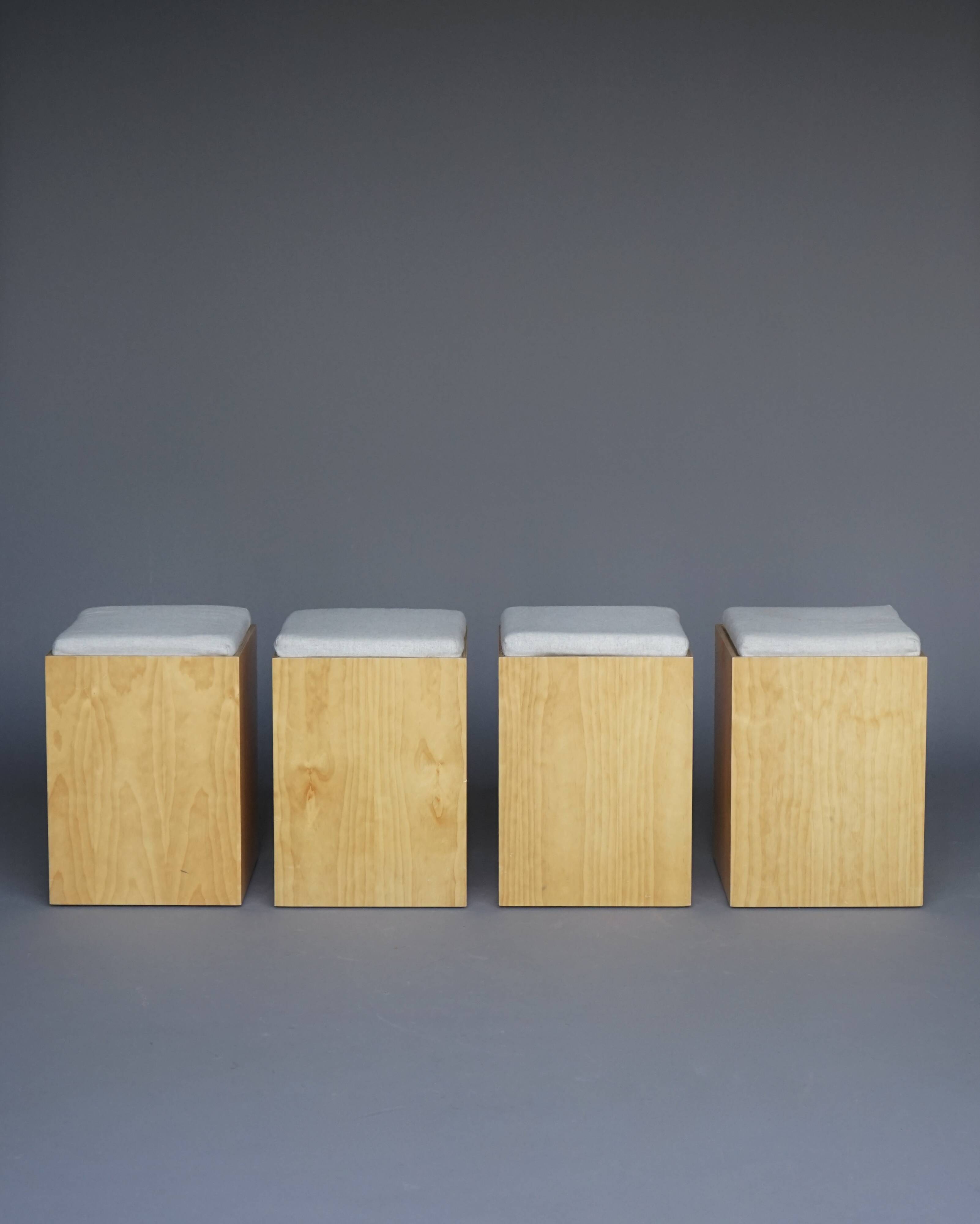 Tabourets en contreplaqué vintage avec coussins gris, années 1990, ensemble de 4