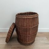 Vintage wicker basket with lid
