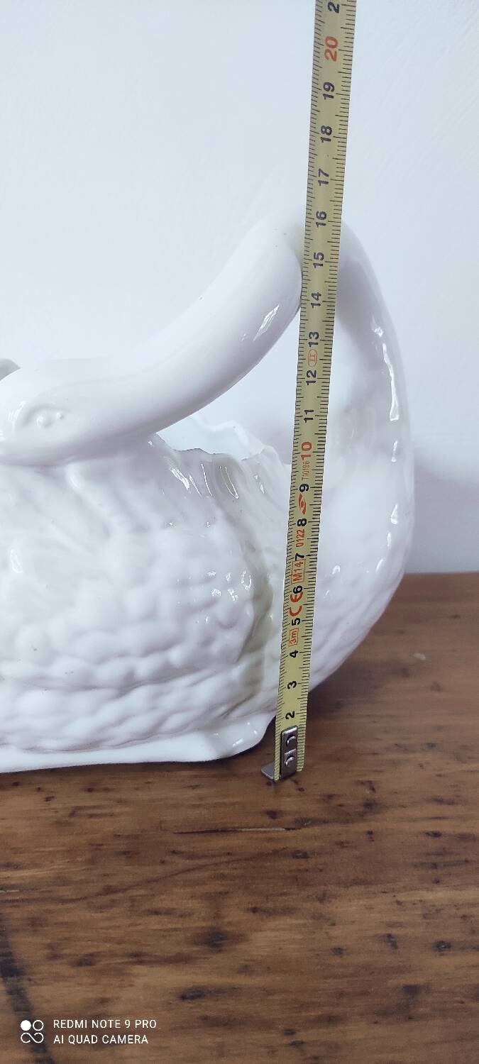 White Swan Vase