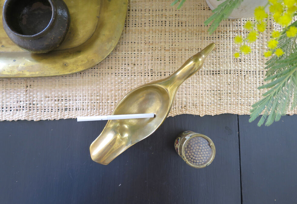 Duck brass ashtray