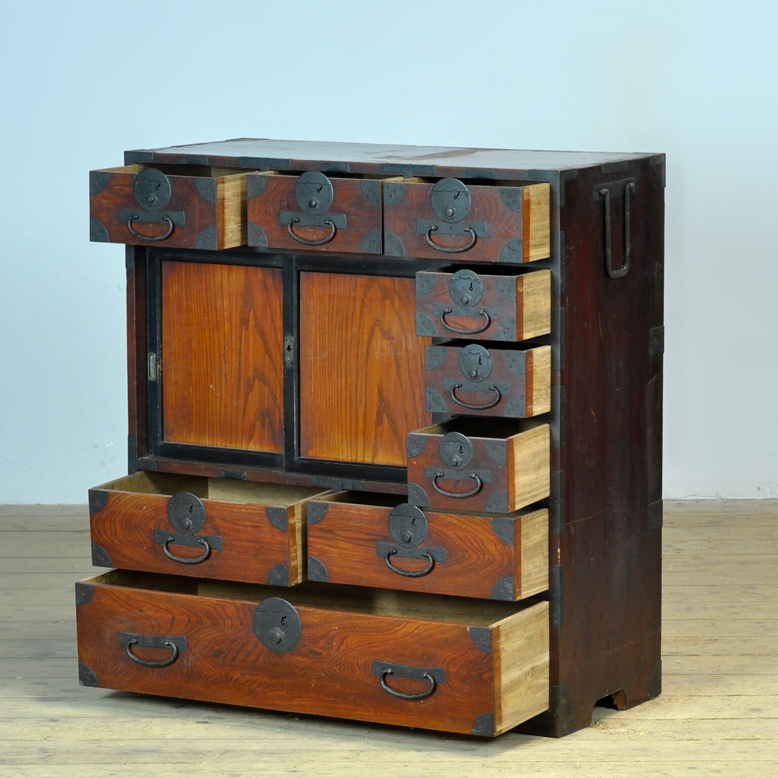 Commode japonaise Tansu, vers 1890