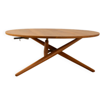 Ess.Tee.Tisch. height adjustable Table by Jürg Bally