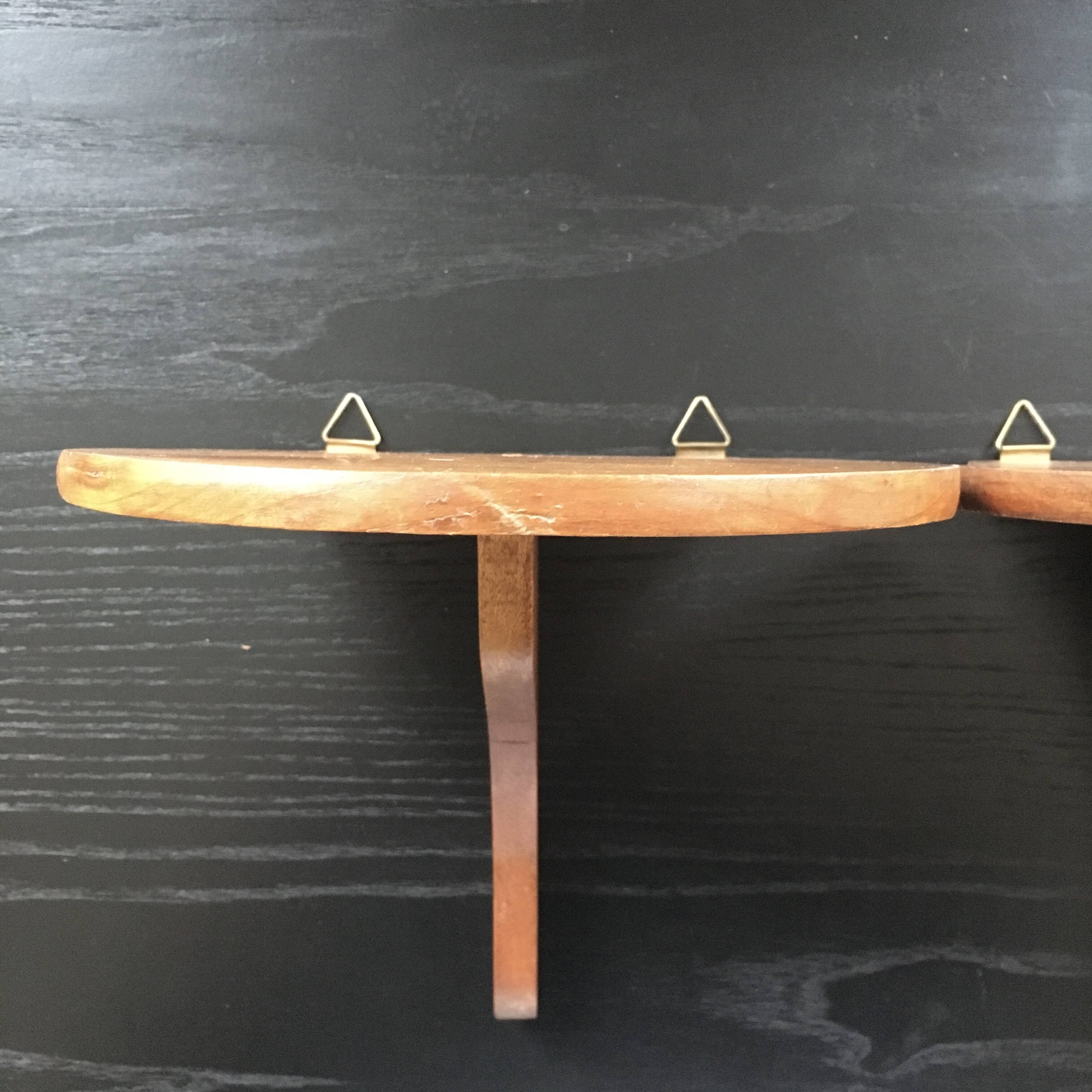 Paire de consoles murales en bois